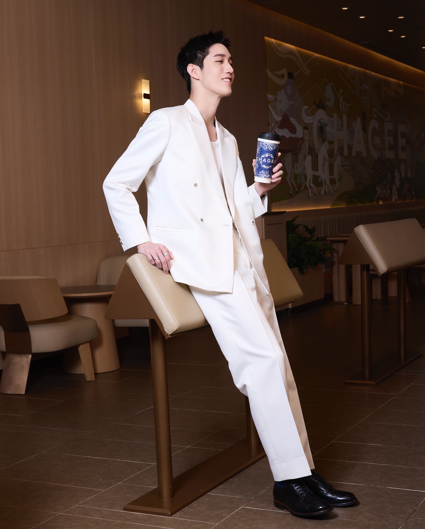 ต่อ - ธนภพ ลีรัตนขจร