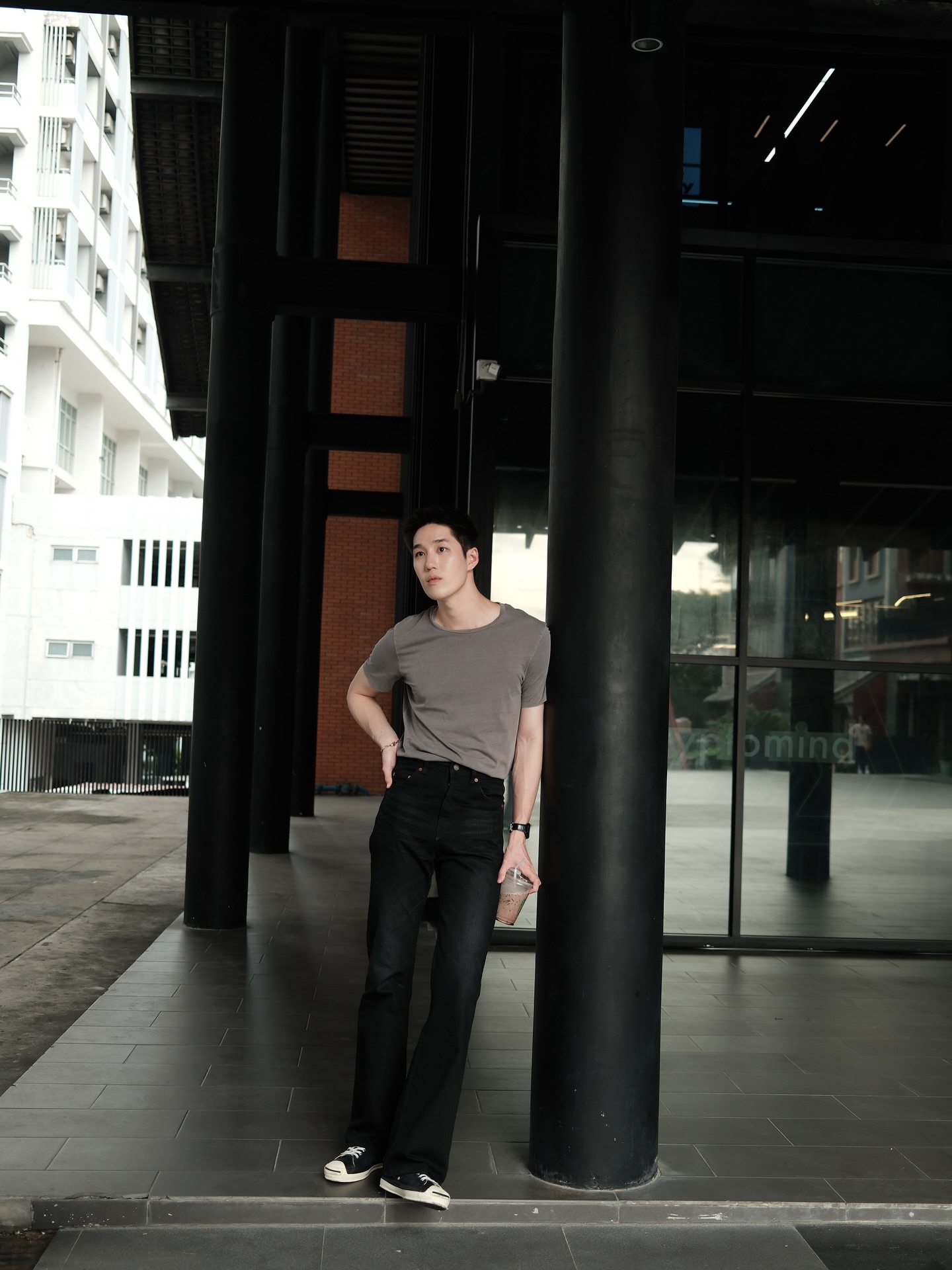 ต่อ - ธนภพ ลีรัตนขจร