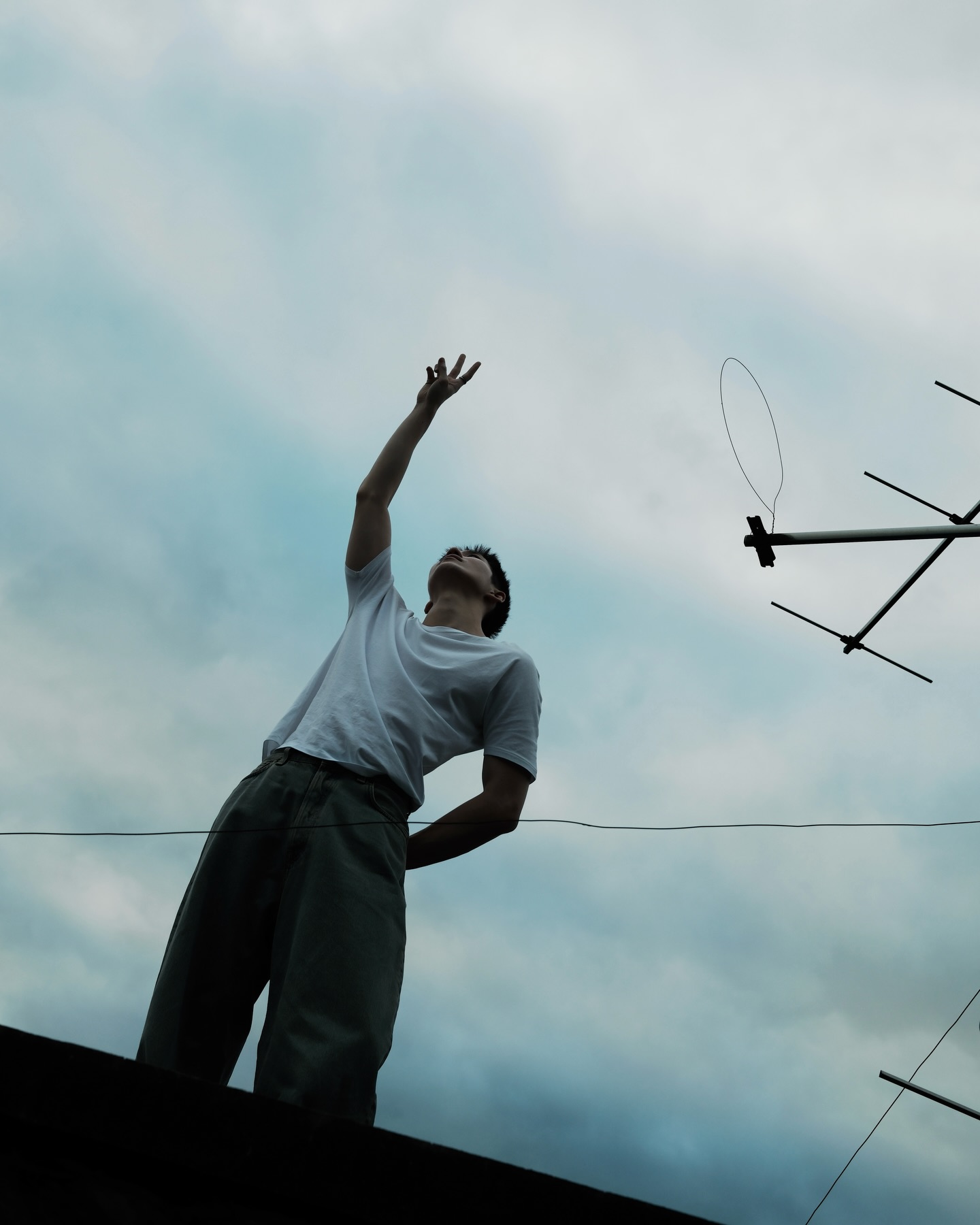 ต่อ - ธนภพ ลีรัตนขจร