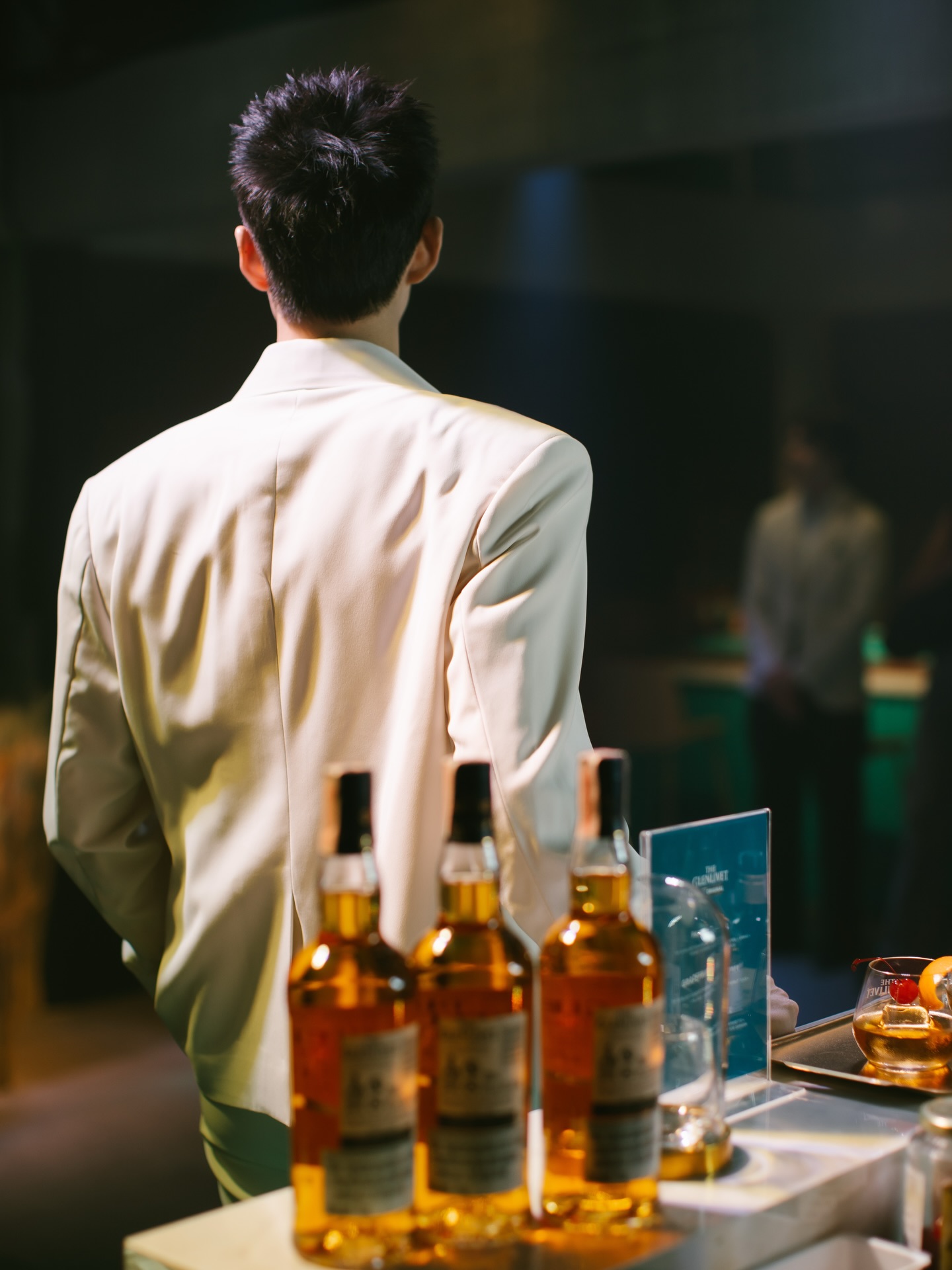 ต่อ - ธนภพ ลีรัตนขจร