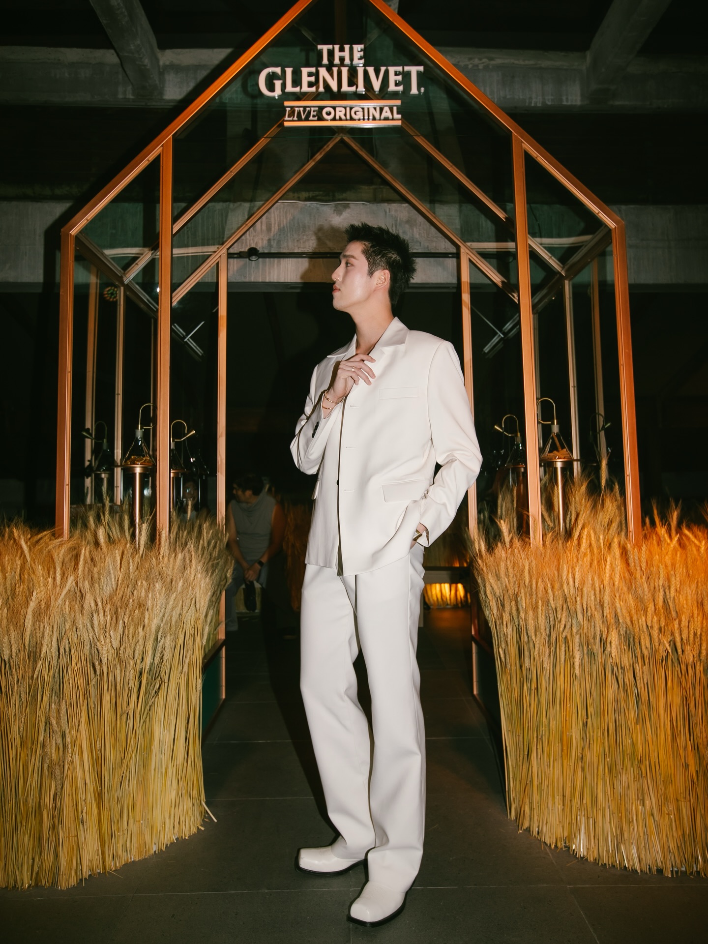 ต่อ - ธนภพ ลีรัตนขจร