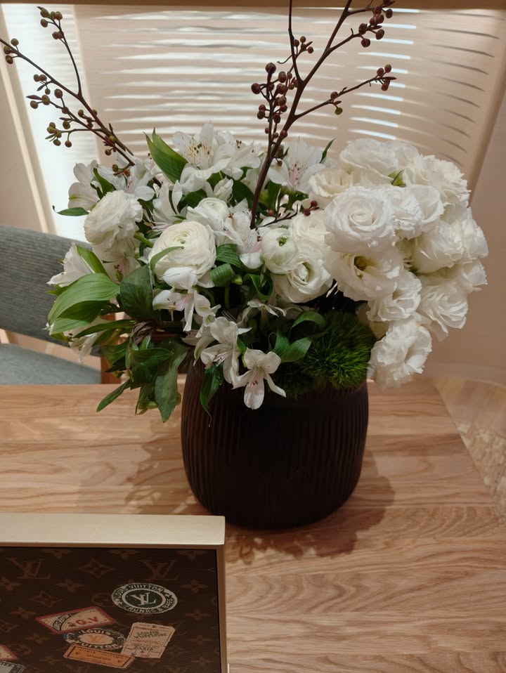 ต่อ - ธนภพ ลีรัตนขจร