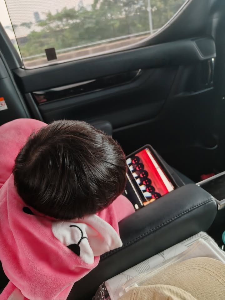 ต่อ - ธนภพ ลีรัตนขจร