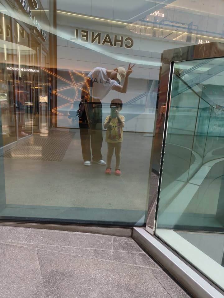 ต่อ - ธนภพ ลีรัตนขจร