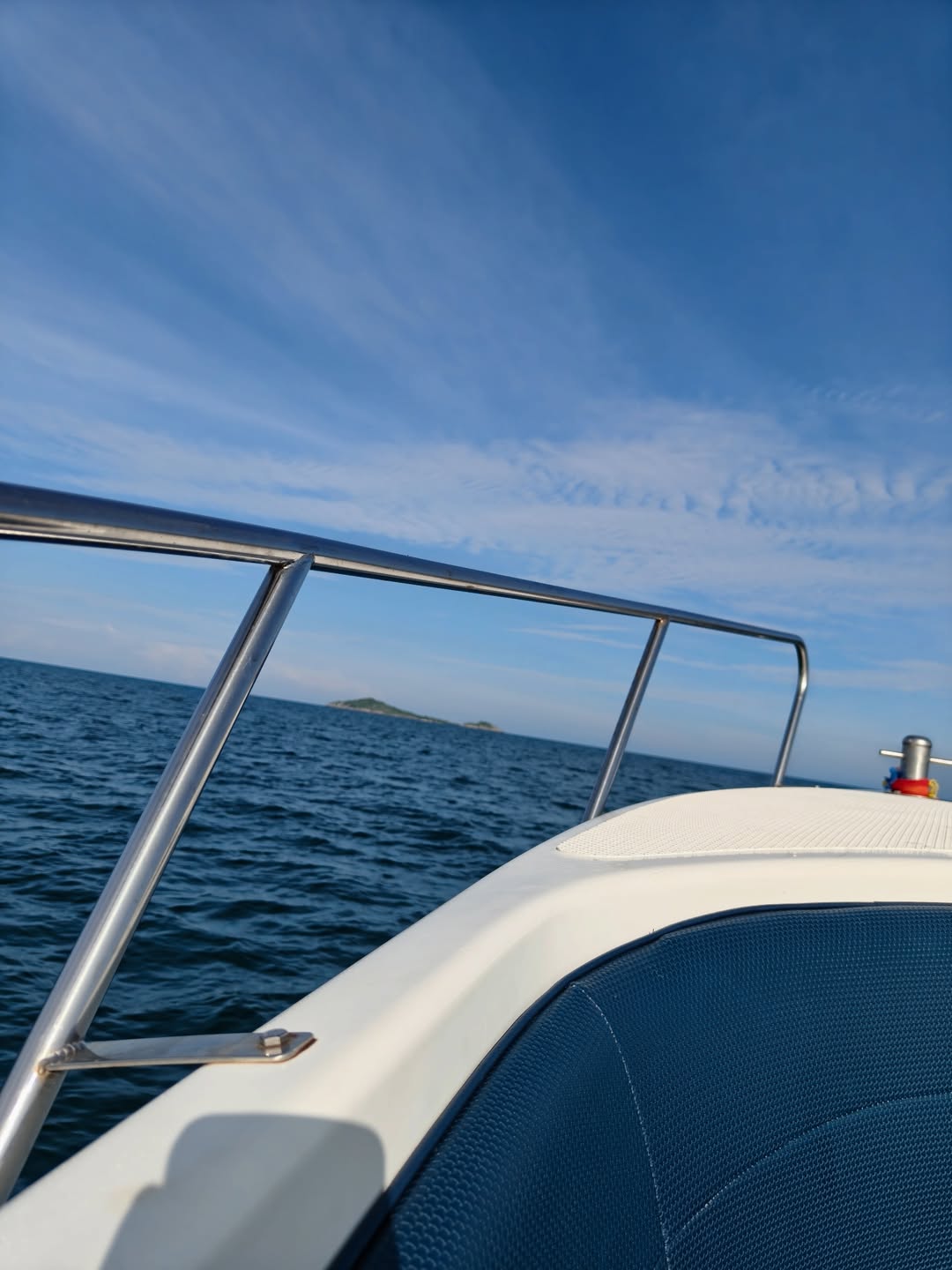 ต่อ - ธนภพ ลีรัตนขจร