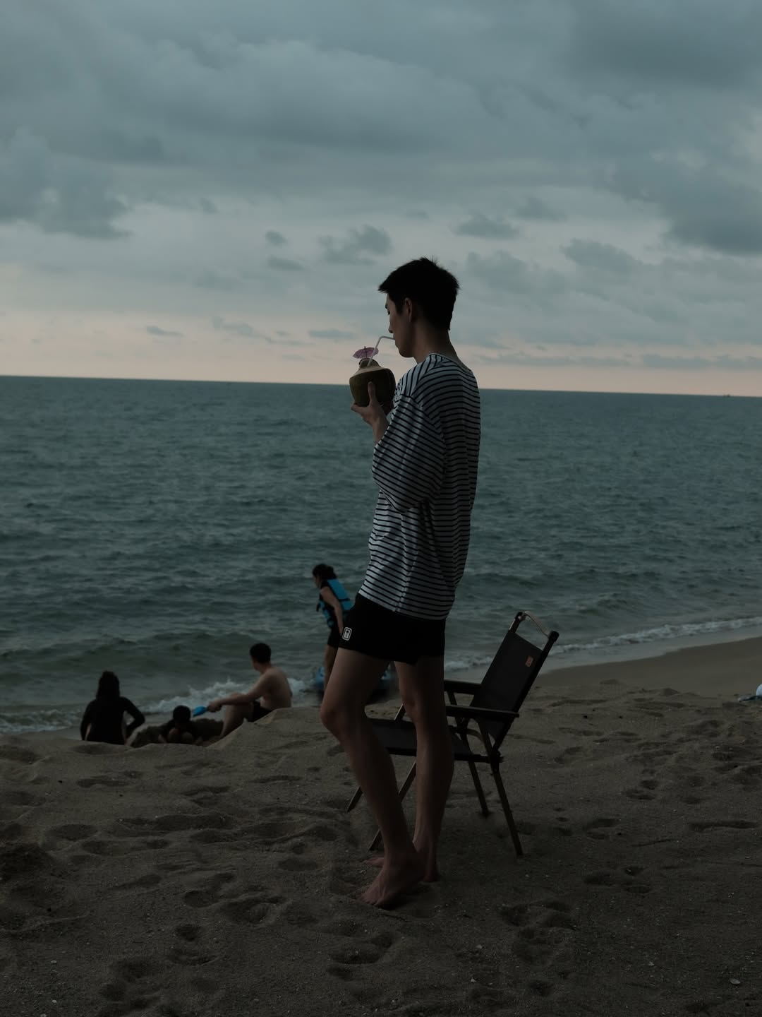 ต่อ - ธนภพ ลีรัตนขจร