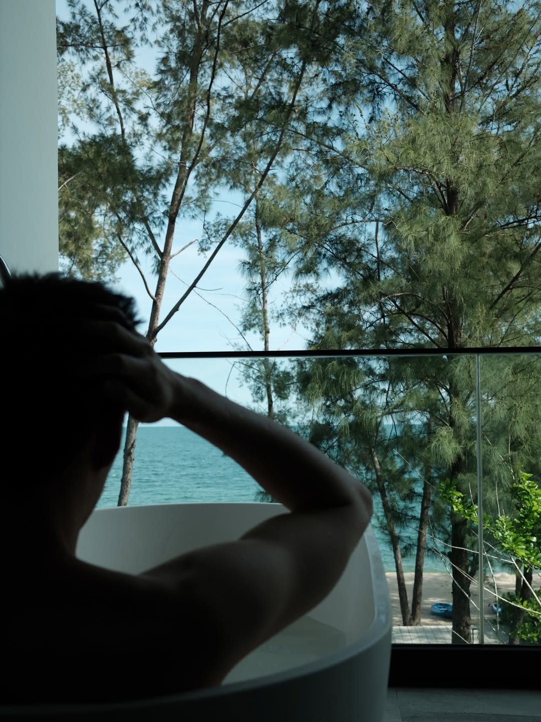 ต่อ - ธนภพ ลีรัตนขจร