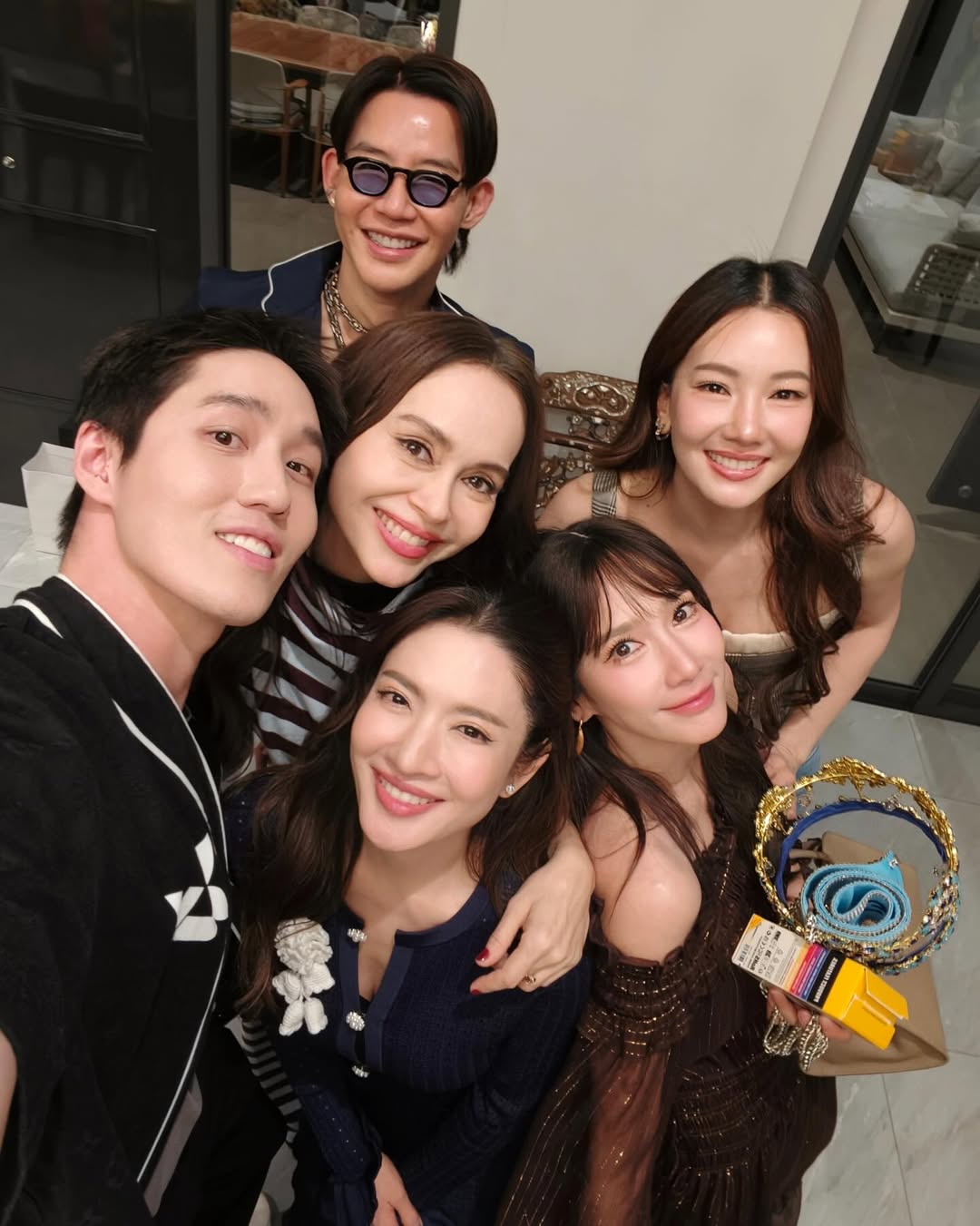 ต่อ - ธนภพ ลีรัตนขจร