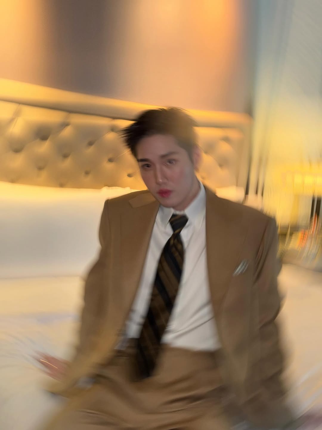 ต่อ - ธนภพ ลีรัตนขจร