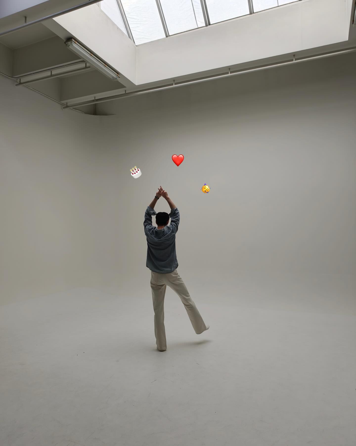 ต่อ - ธนภพ ลีรัตนขจร