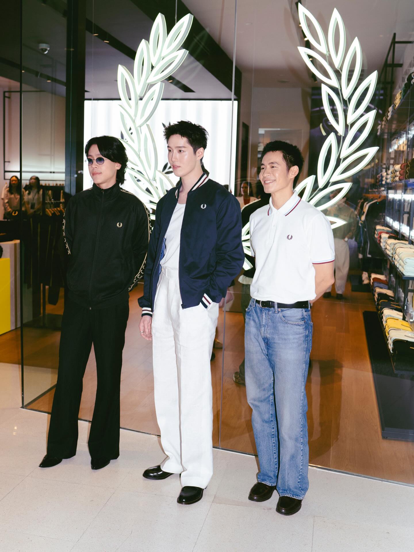 ต่อ - ธนภพ ลีรัตนขจร