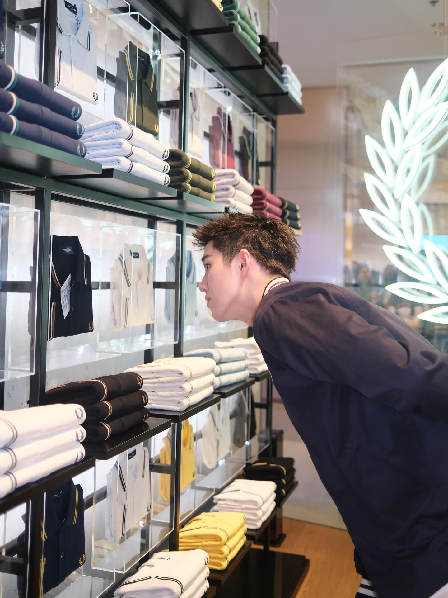 ต่อ - ธนภพ ลีรัตนขจร