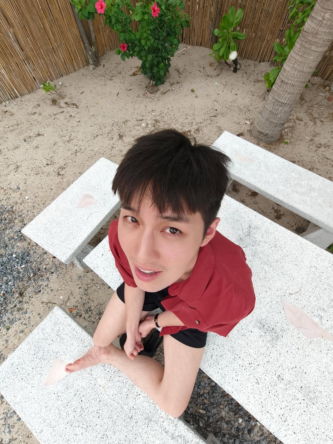ต่อ - ธนภพ ลีรัตนขจร
