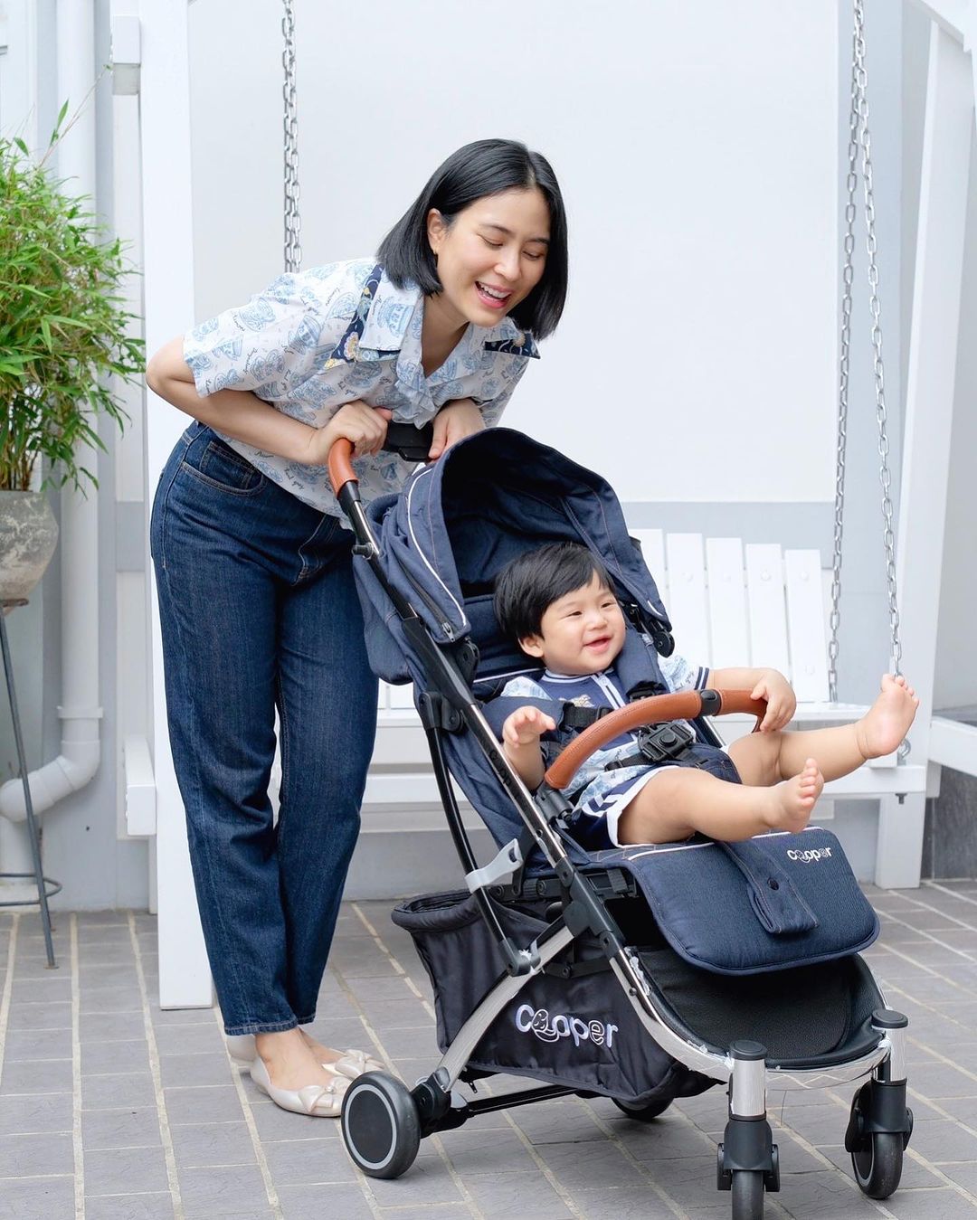 จุ๋ย - วรัทยา นิลคูหา