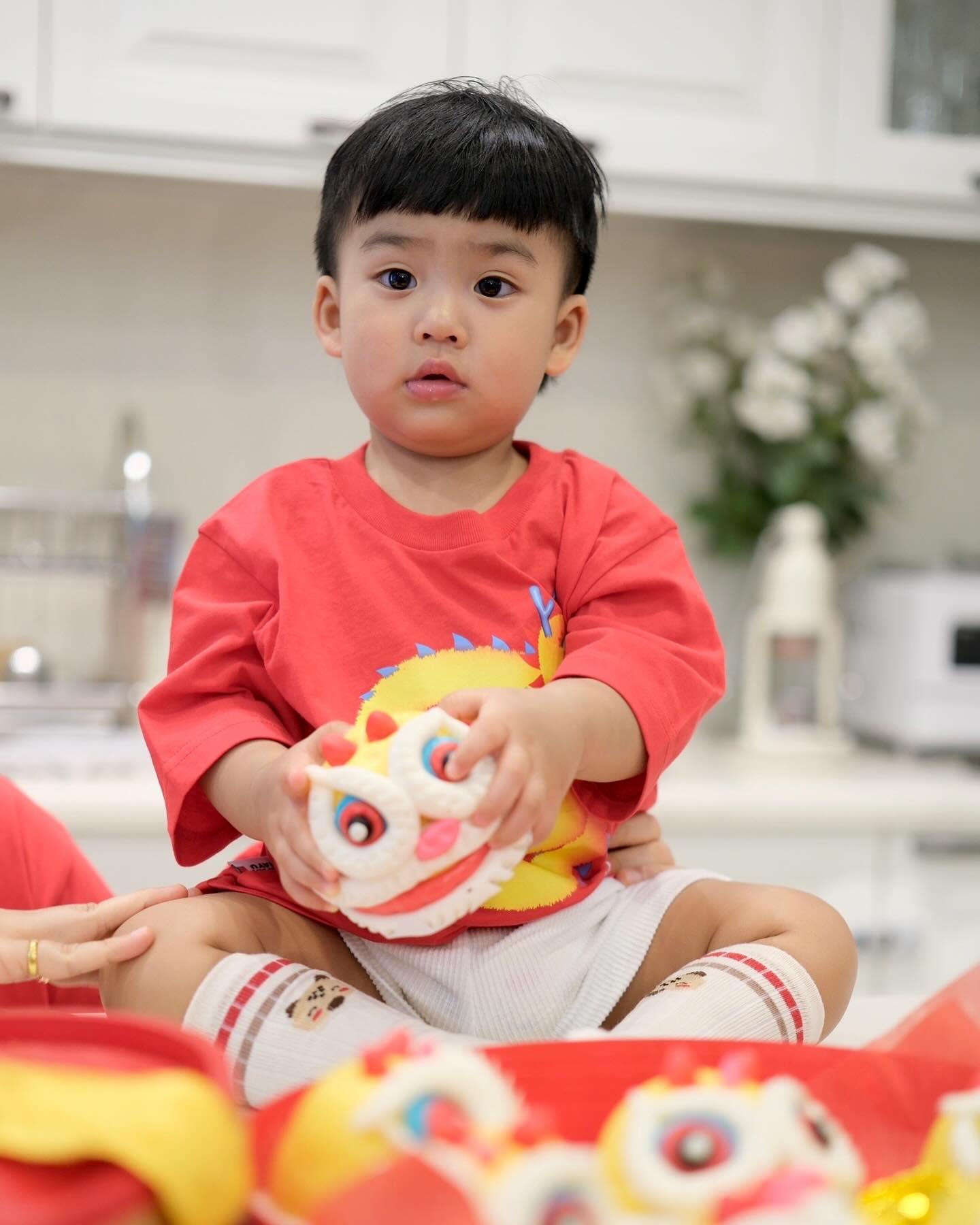 จุ๋ย - วรัทยา นิลคูหา