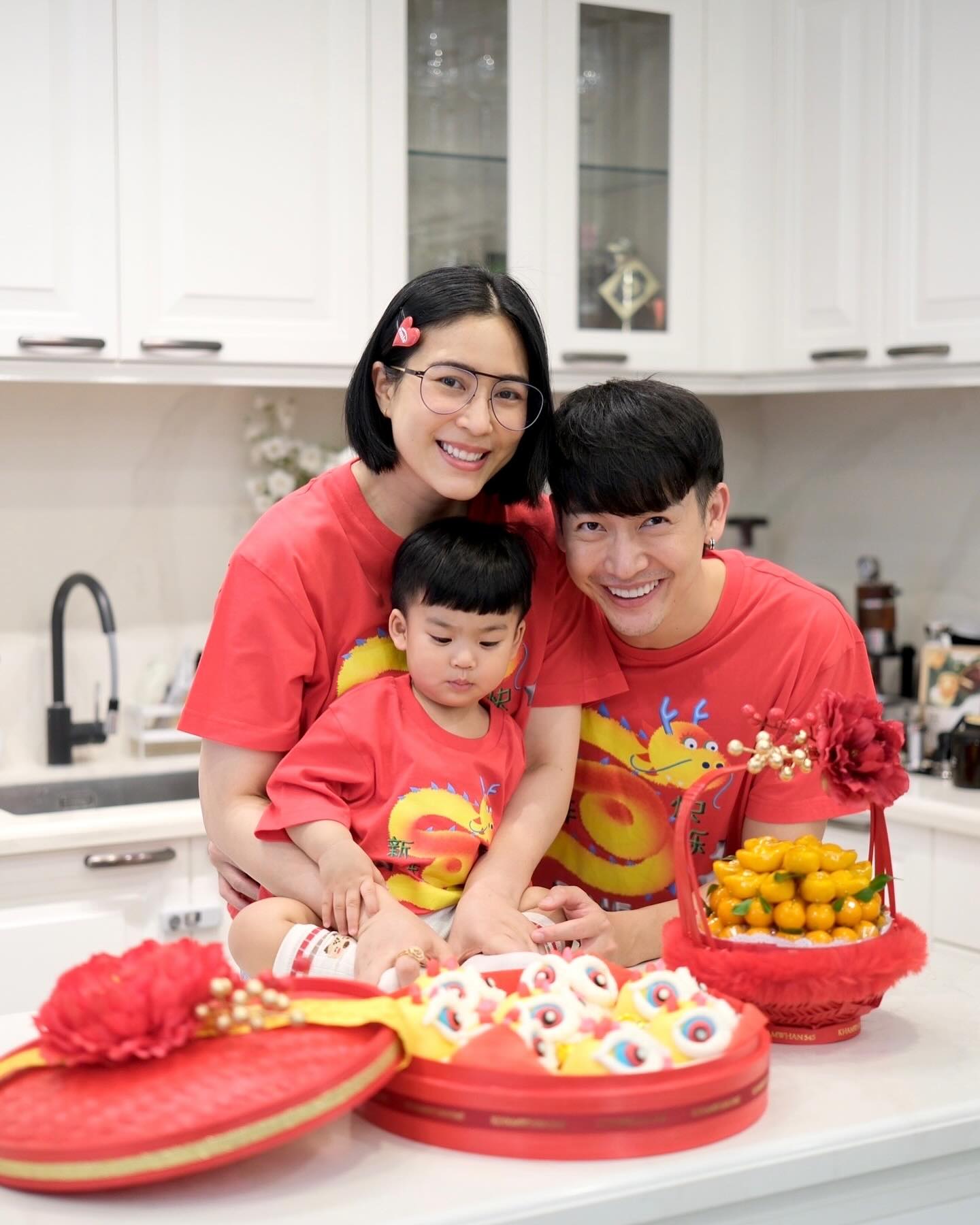 จุ๋ย - วรัทยา นิลคูหา