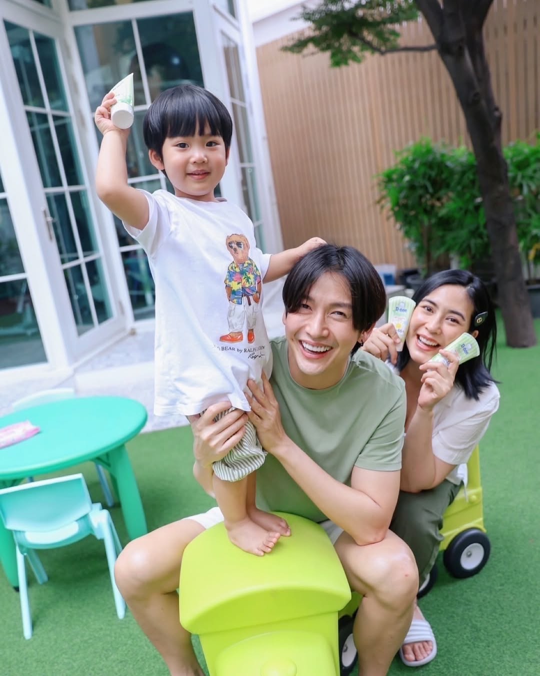 จุ๋ย - วรัทยา นิลคูหา