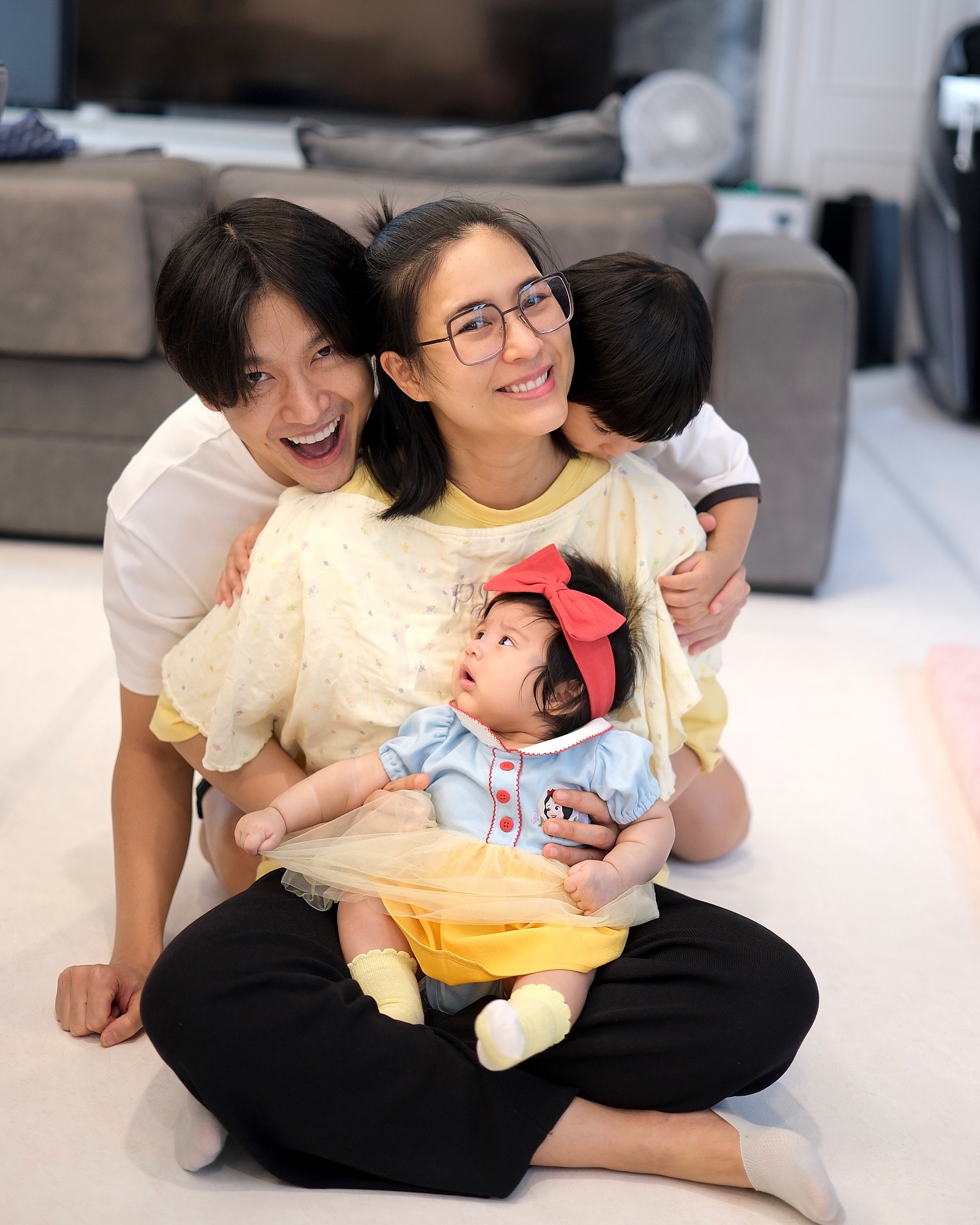 จุ๋ย - วรัทยา นิลคูหา