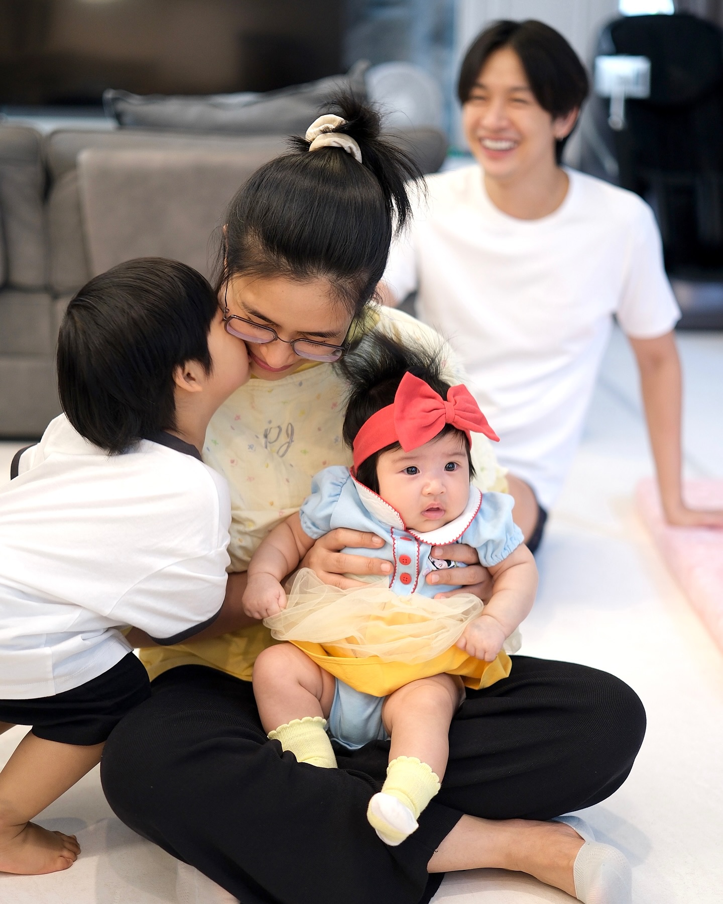 จุ๋ย - วรัทยา นิลคูหา