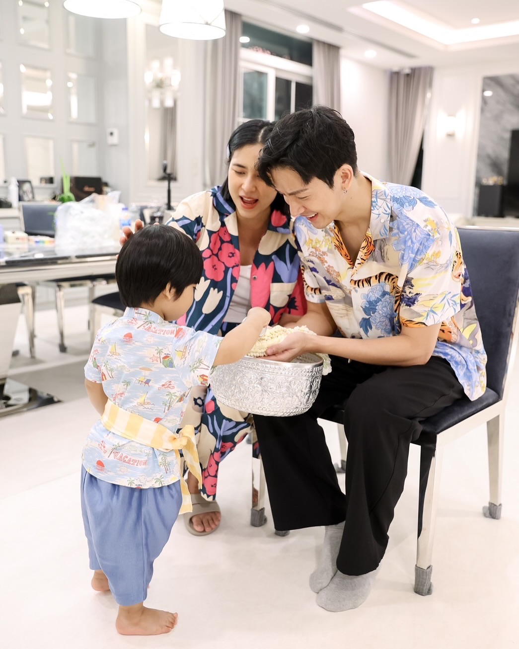 จุ๋ย - วรัทยา นิลคูหา