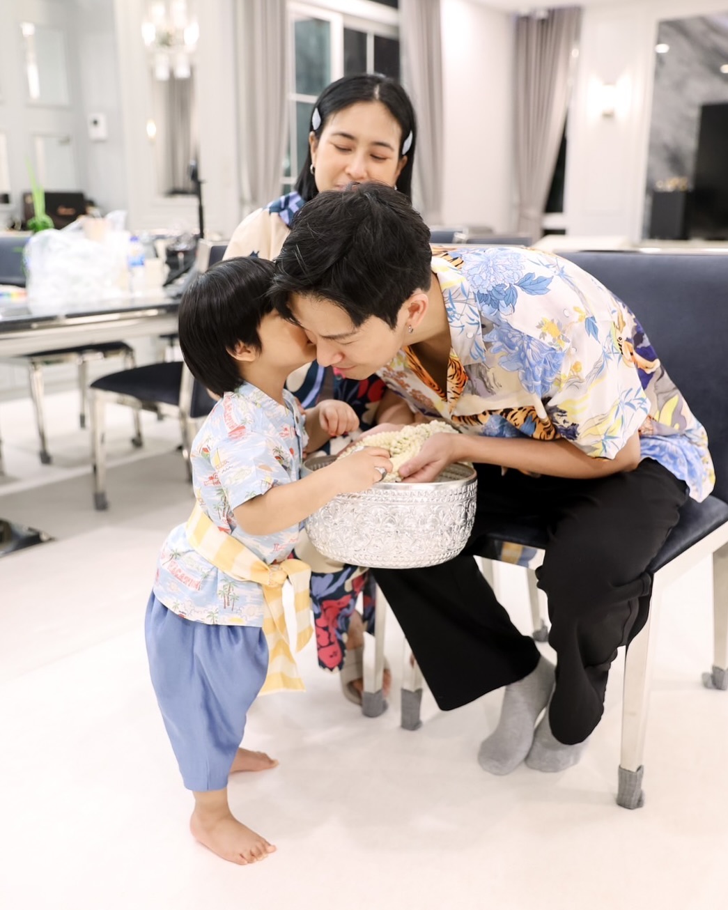 จุ๋ย - วรัทยา นิลคูหา