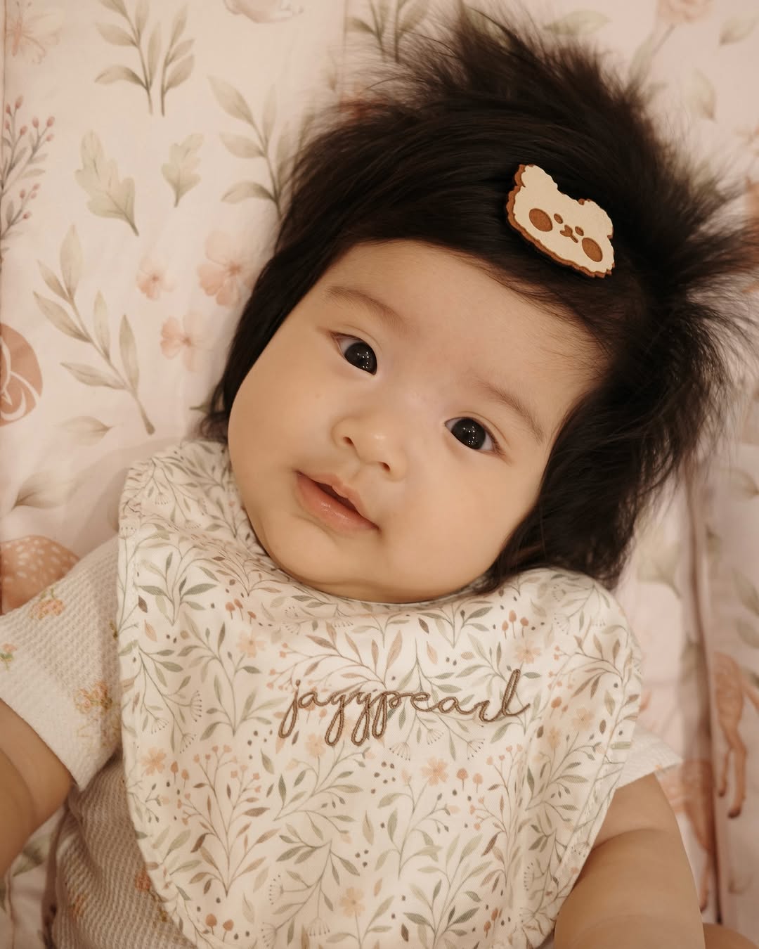 จุ๋ย - วรัทยา นิลคูหา