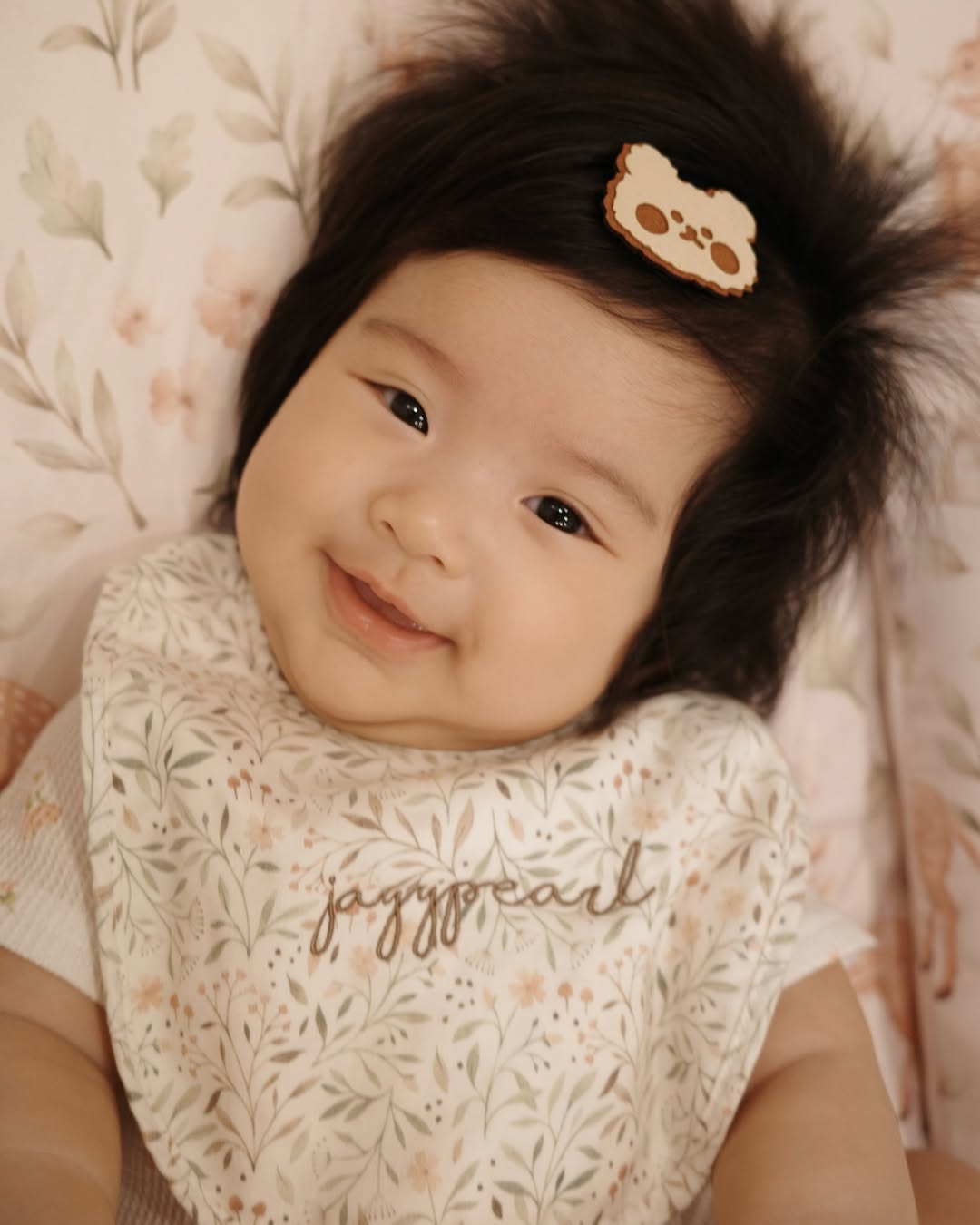 จุ๋ย - วรัทยา นิลคูหา