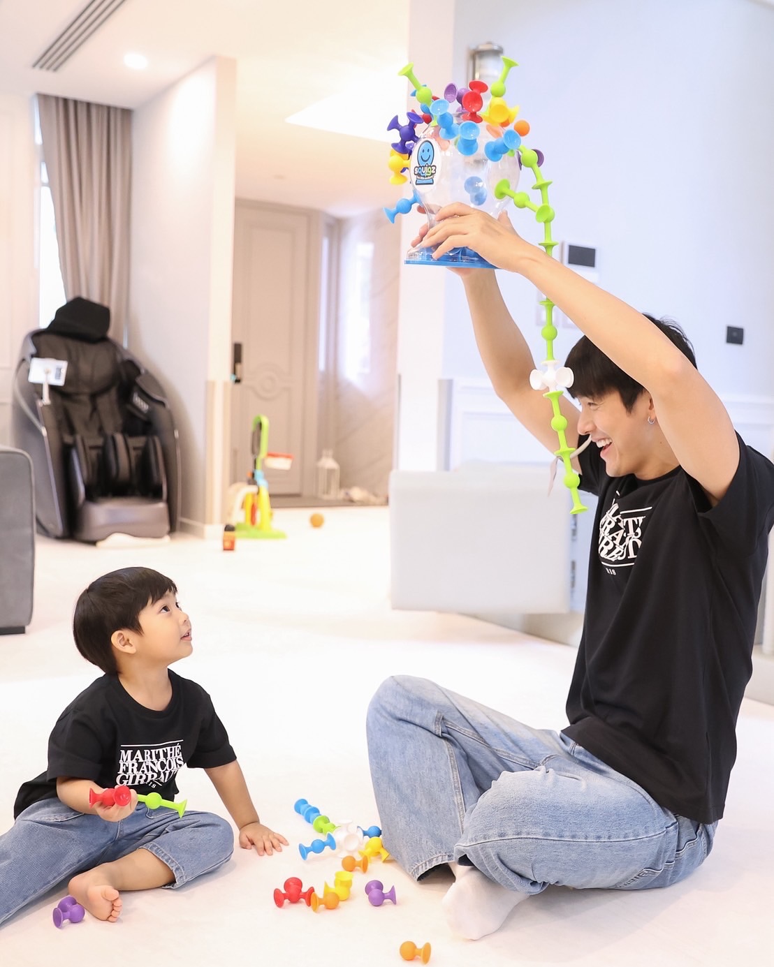 จุ๋ย - วรัทยา นิลคูหา