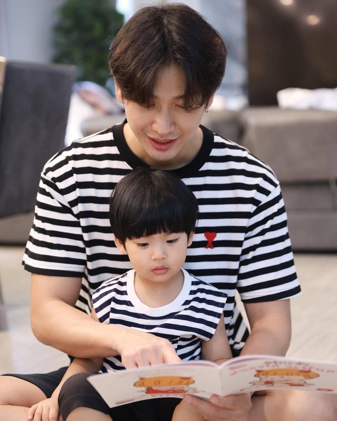 จุ๋ย - วรัทยา นิลคูหา