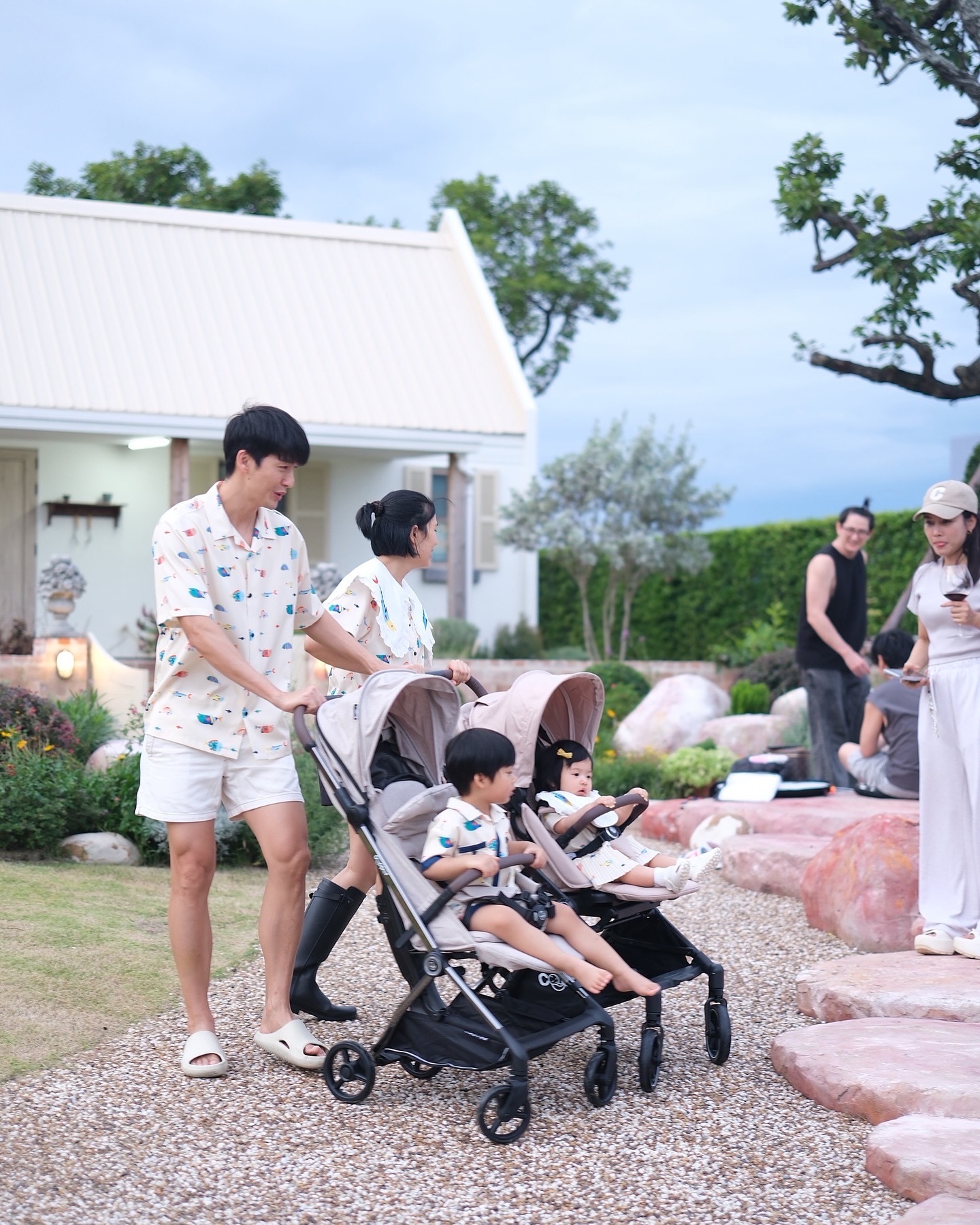 จุ๋ย - วรัทยา นิลคูหา