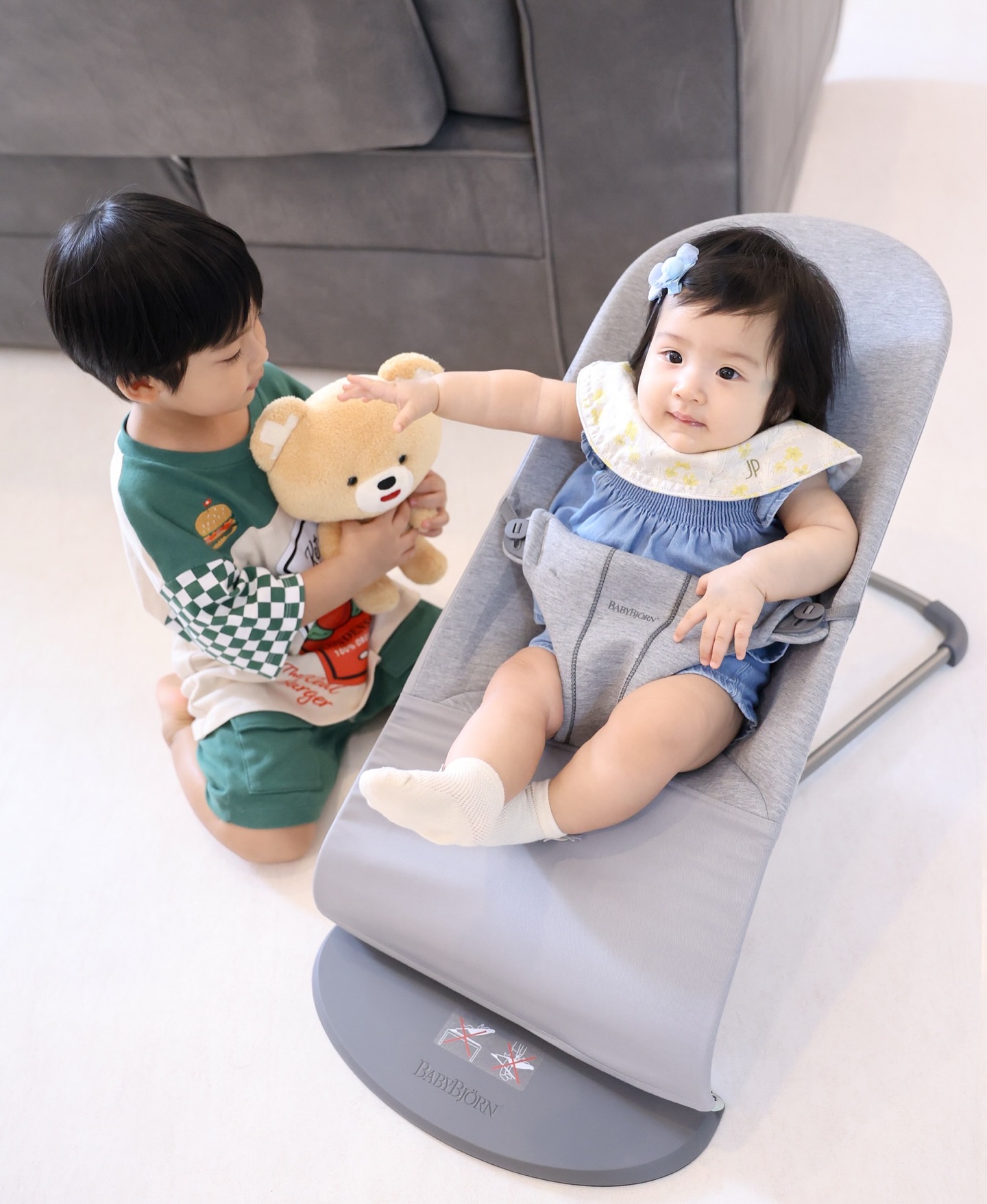 จุ๋ย - วรัทยา นิลคูหา