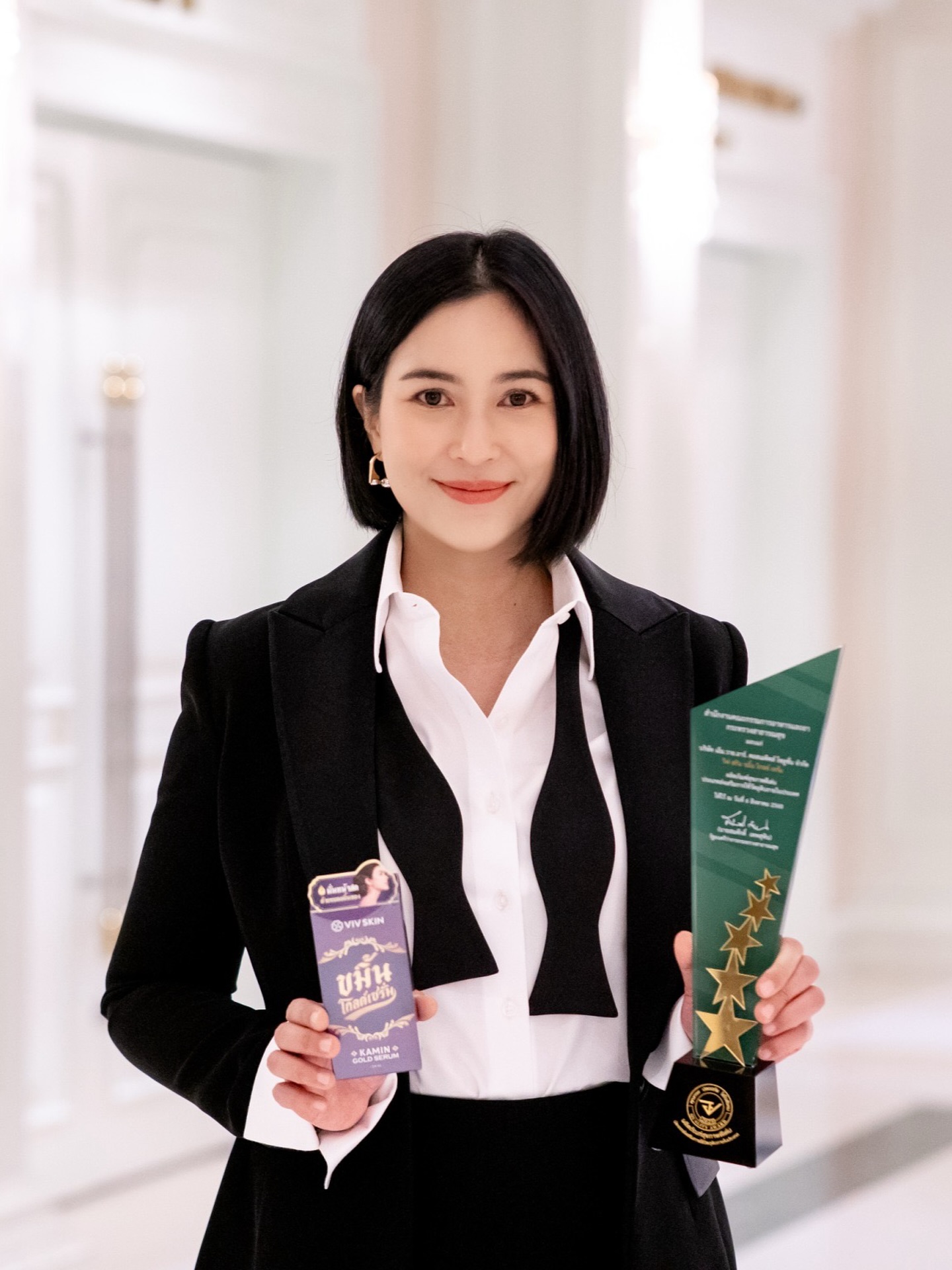 จุ๋ย - วรัทยา นิลคูหา