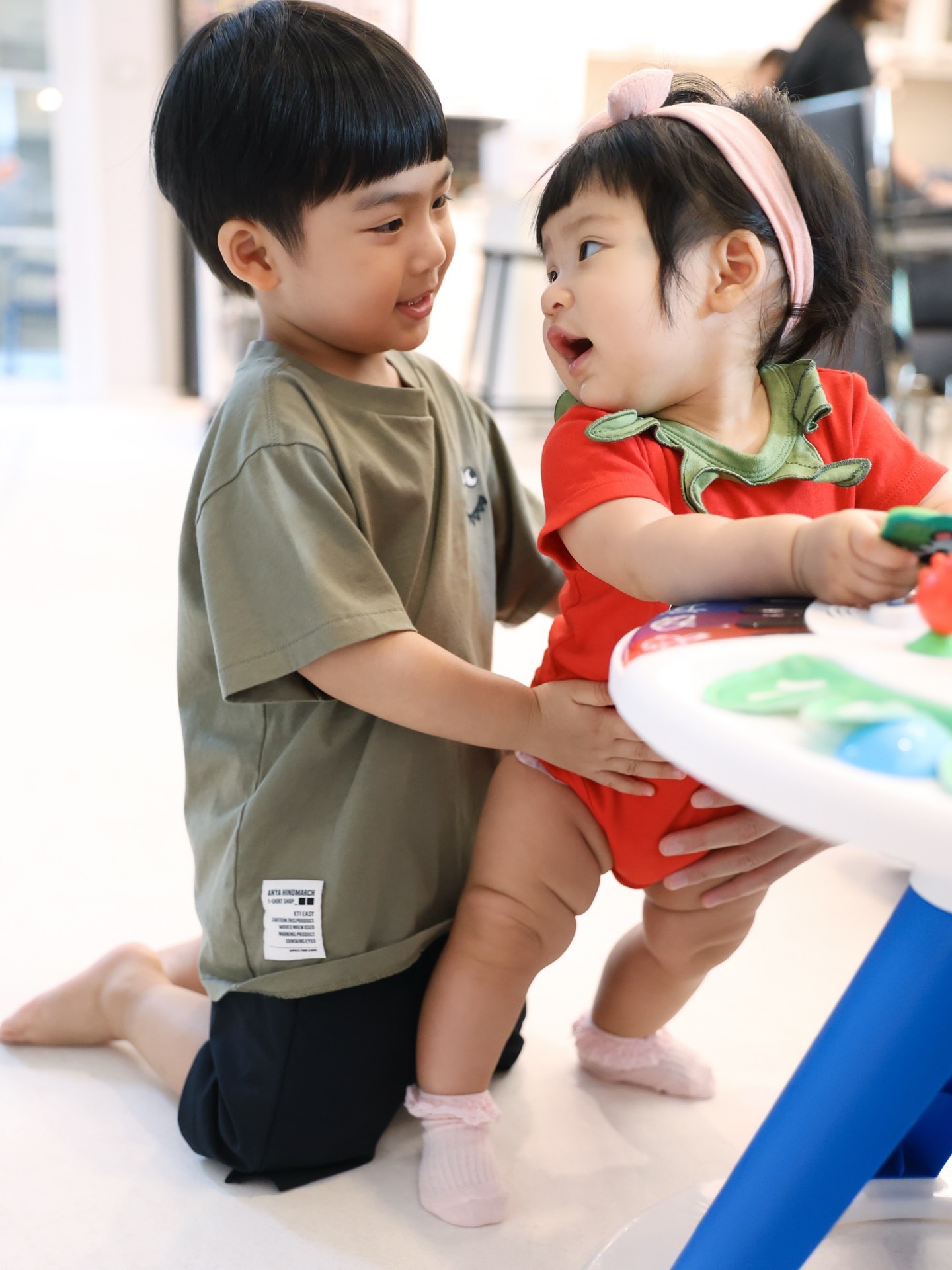 จุ๋ย - วรัทยา นิลคูหา