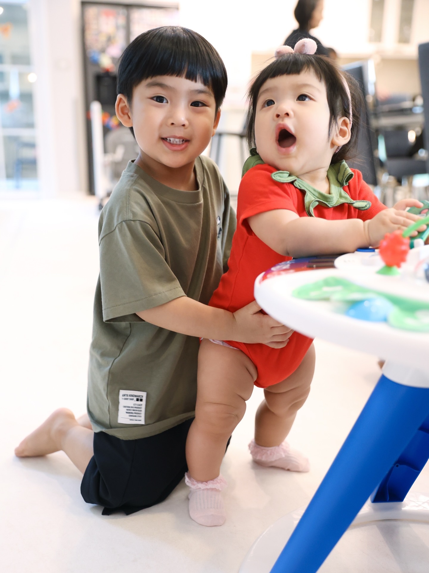 จุ๋ย - วรัทยา นิลคูหา