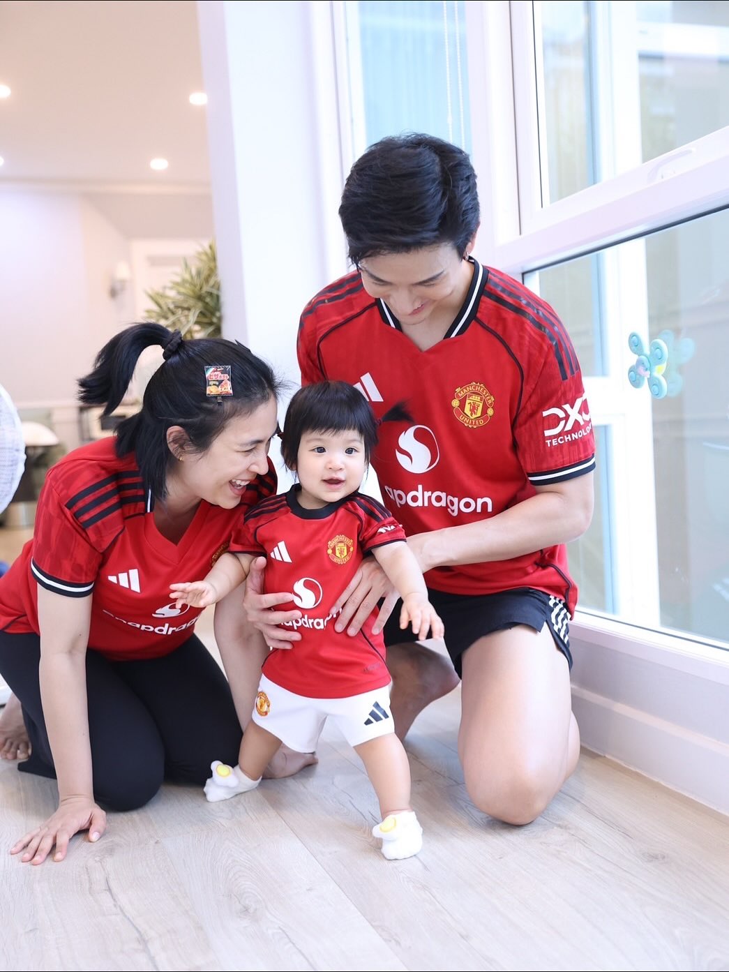 จุ๋ย - วรัทยา นิลคูหา