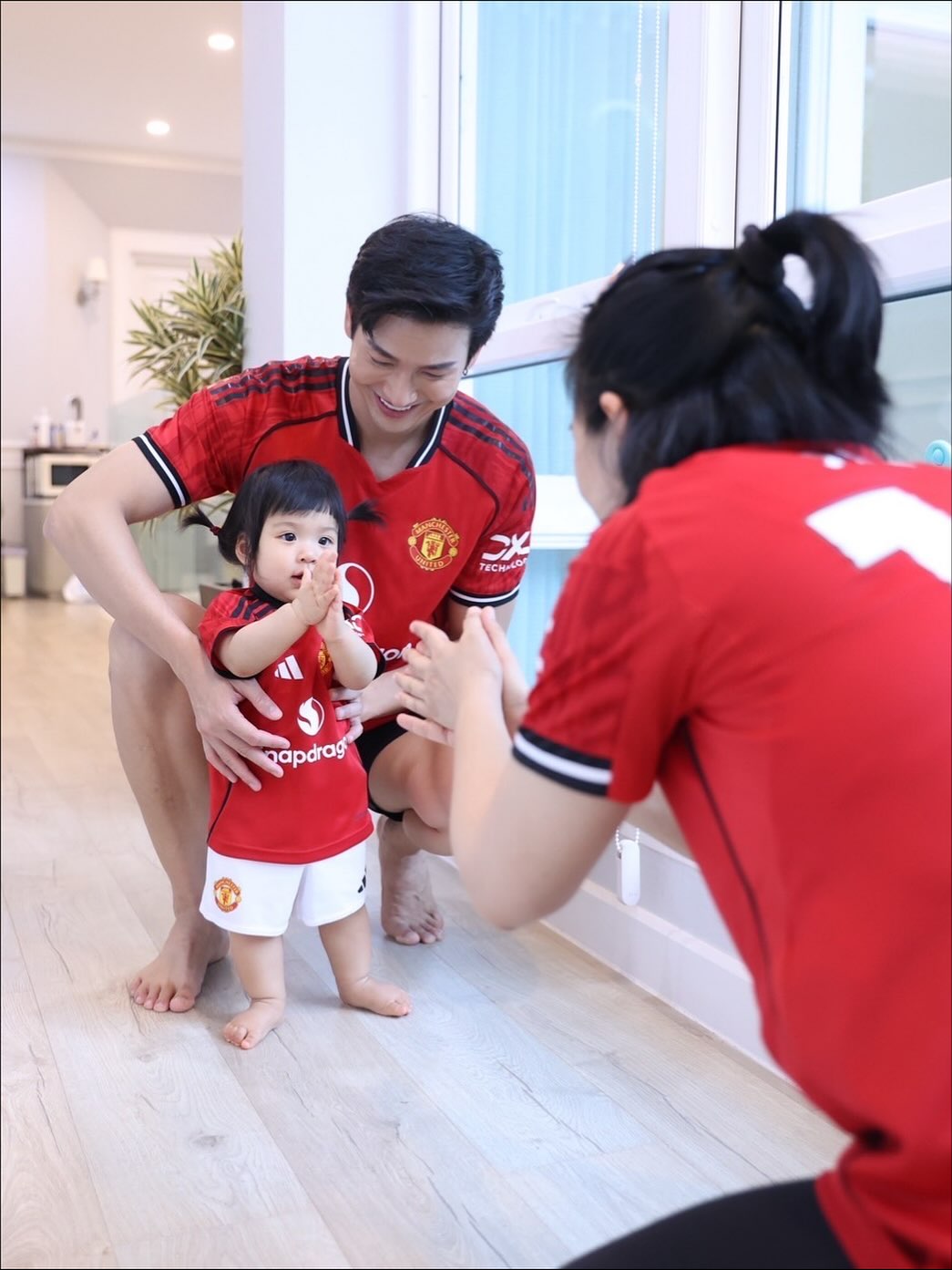 จุ๋ย - วรัทยา นิลคูหา