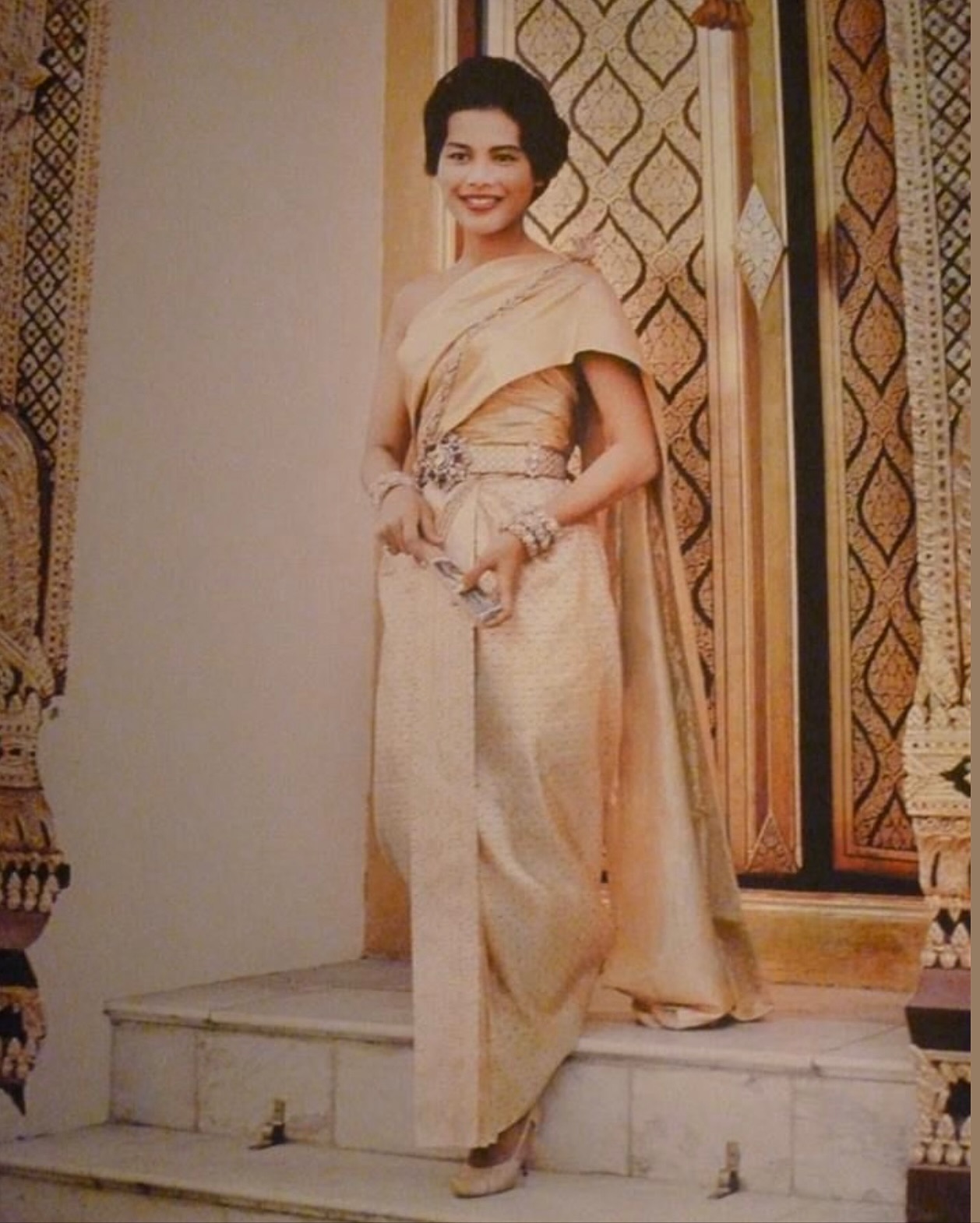 จุ๋ย - วรัทยา นิลคูหา