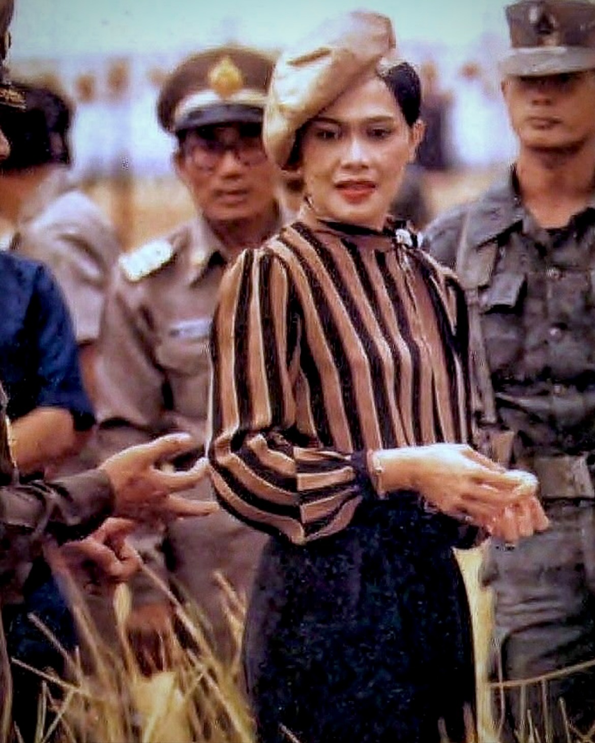 จุ๋ย - วรัทยา นิลคูหา