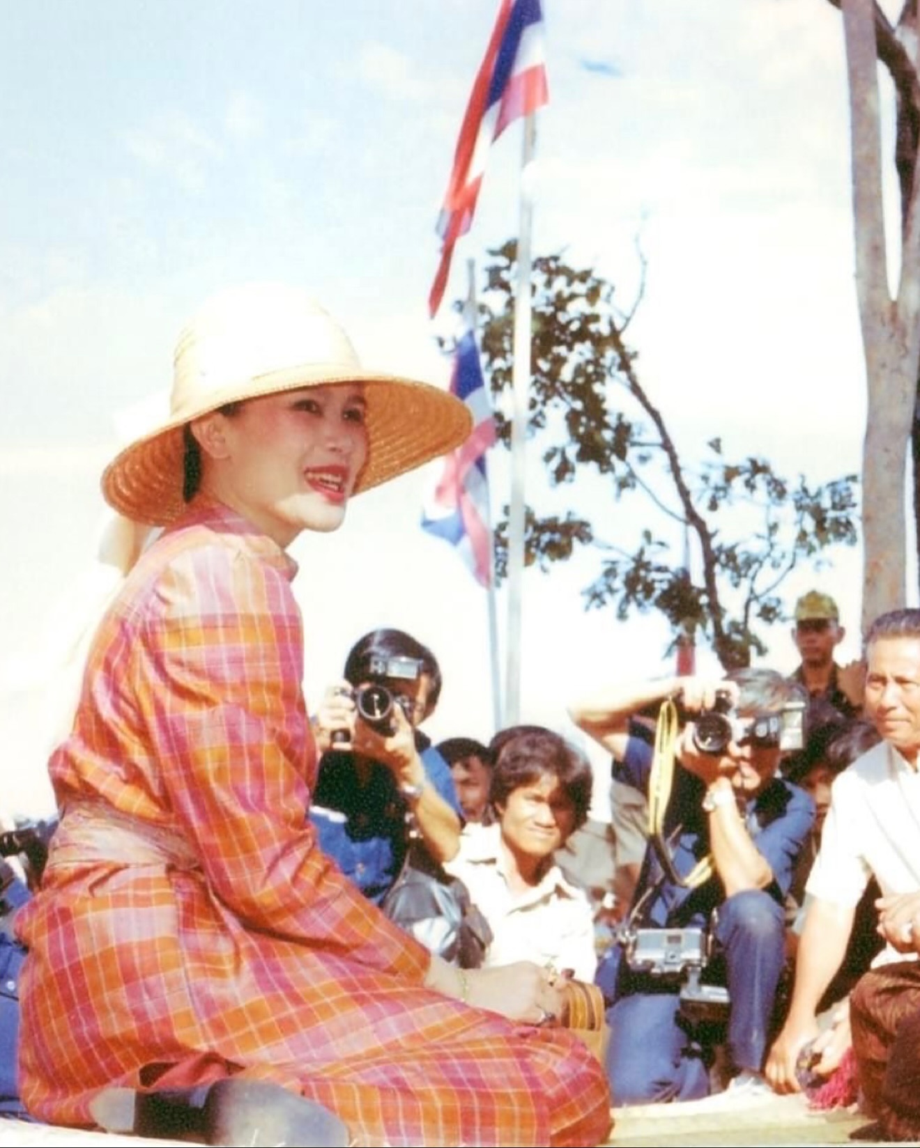 จุ๋ย - วรัทยา นิลคูหา