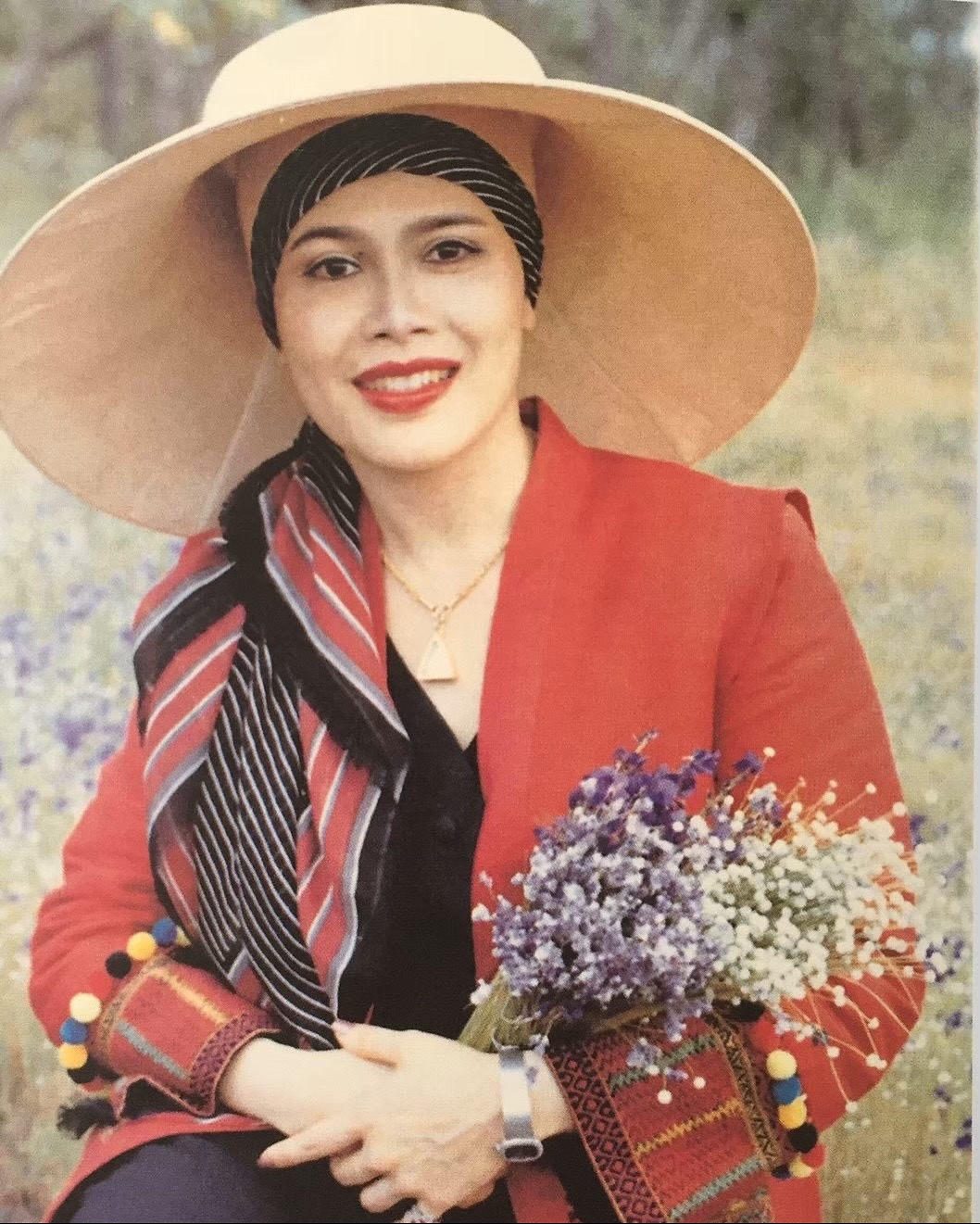 จุ๋ย - วรัทยา นิลคูหา