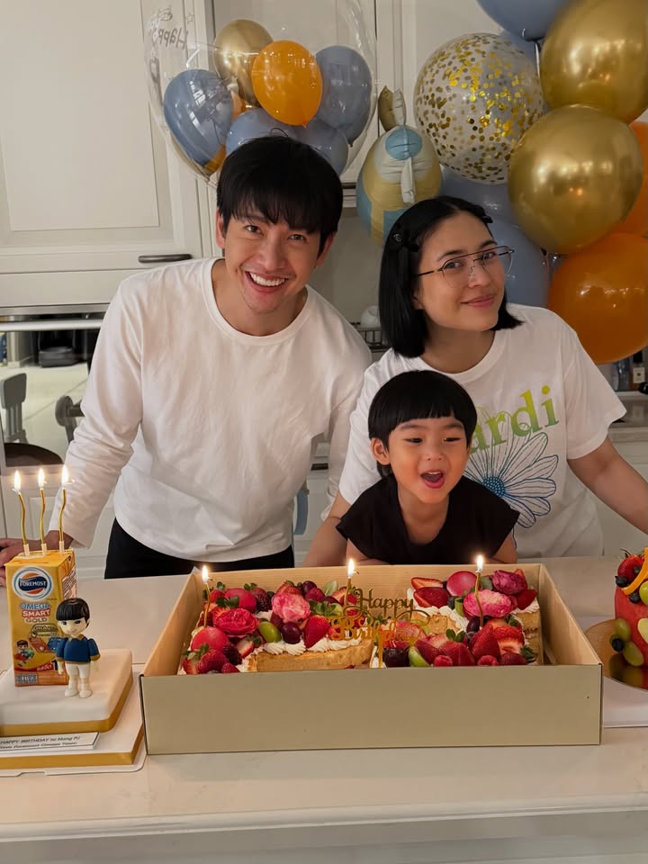 จุ๋ย - วรัทยา นิลคูหา