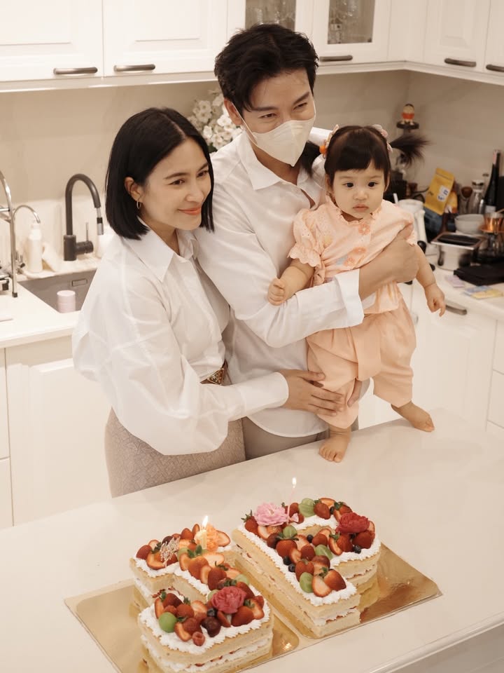 จุ๋ย - วรัทยา นิลคูหา