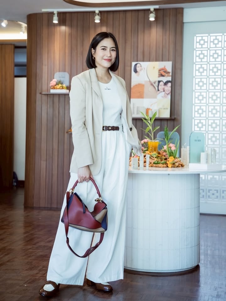 จุ๋ย - วรัทยา นิลคูหา