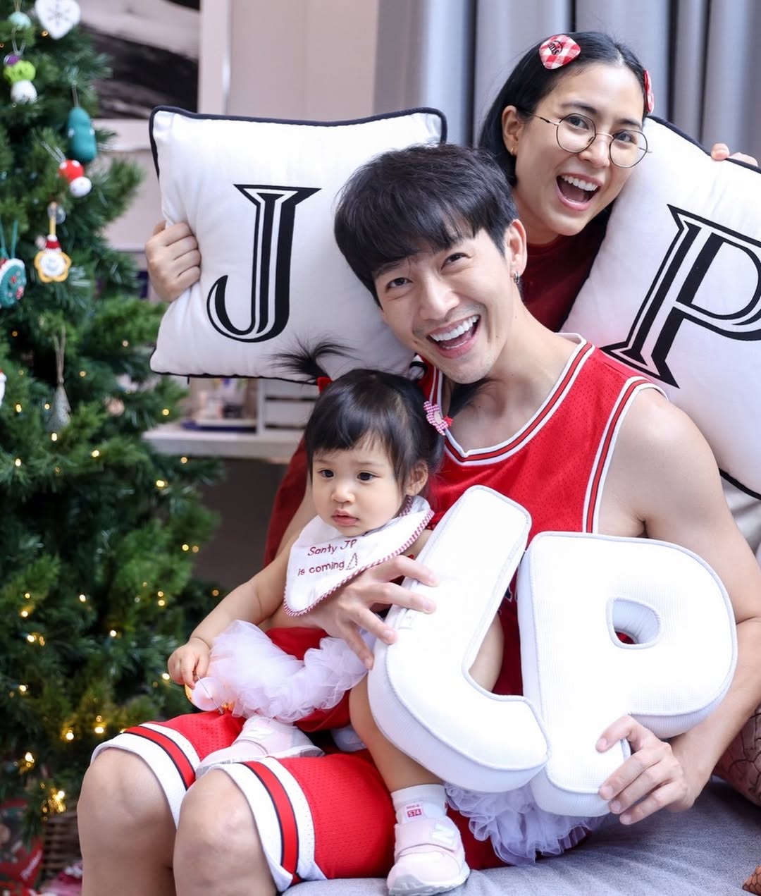 จุ๋ย - วรัทยา นิลคูหา