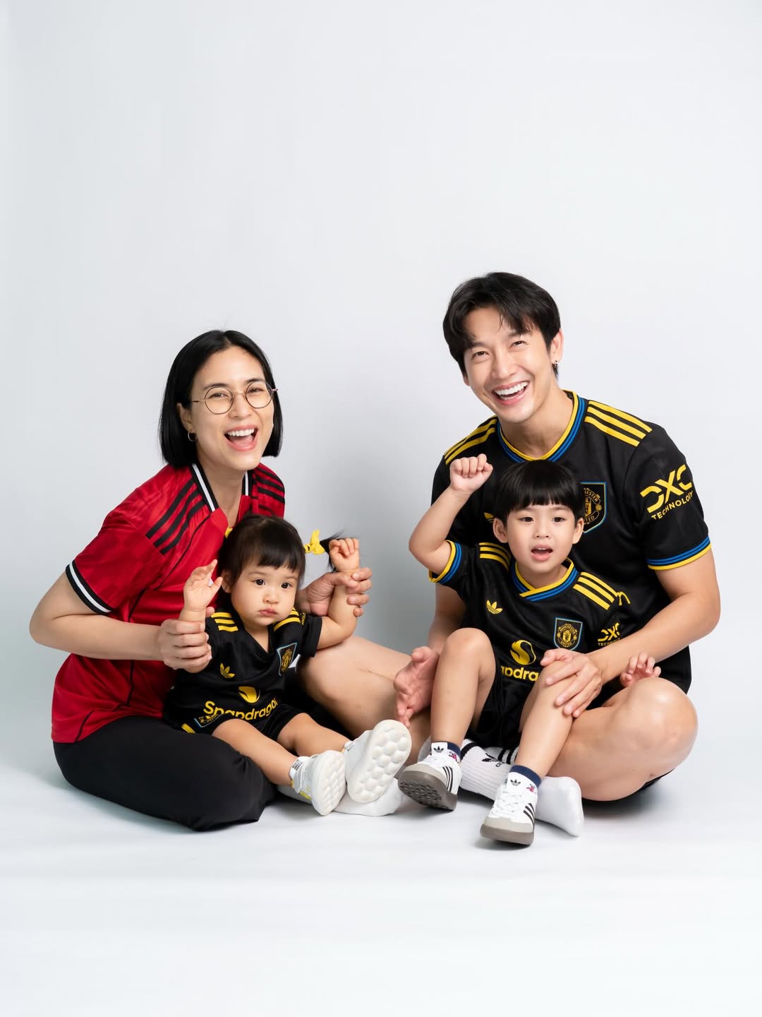 จุ๋ย - วรัทยา นิลคูหา