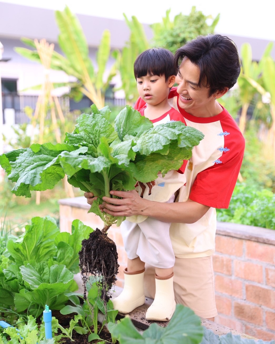 จุ๋ย - วรัทยา นิลคูหา