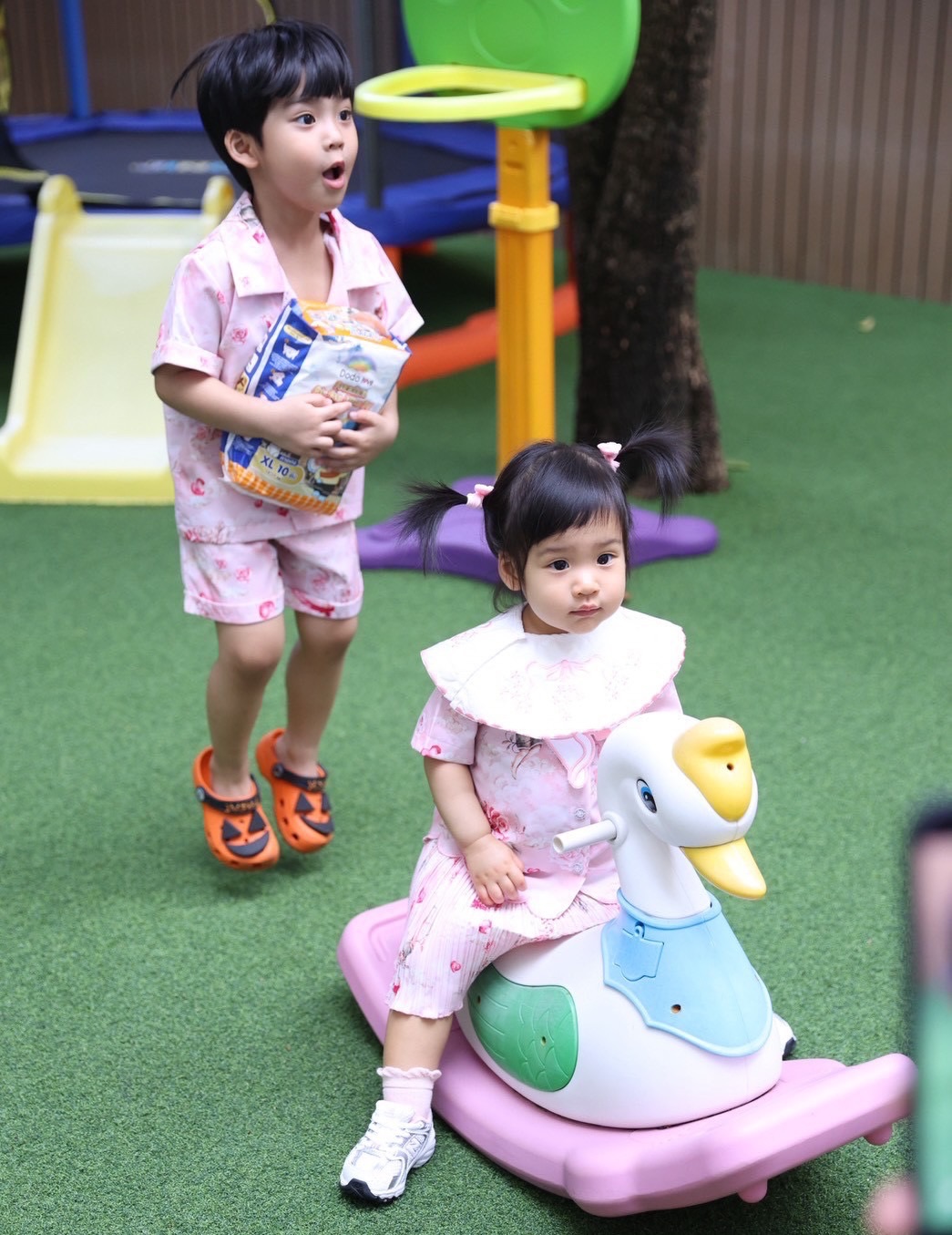 จุ๋ย - วรัทยา นิลคูหา