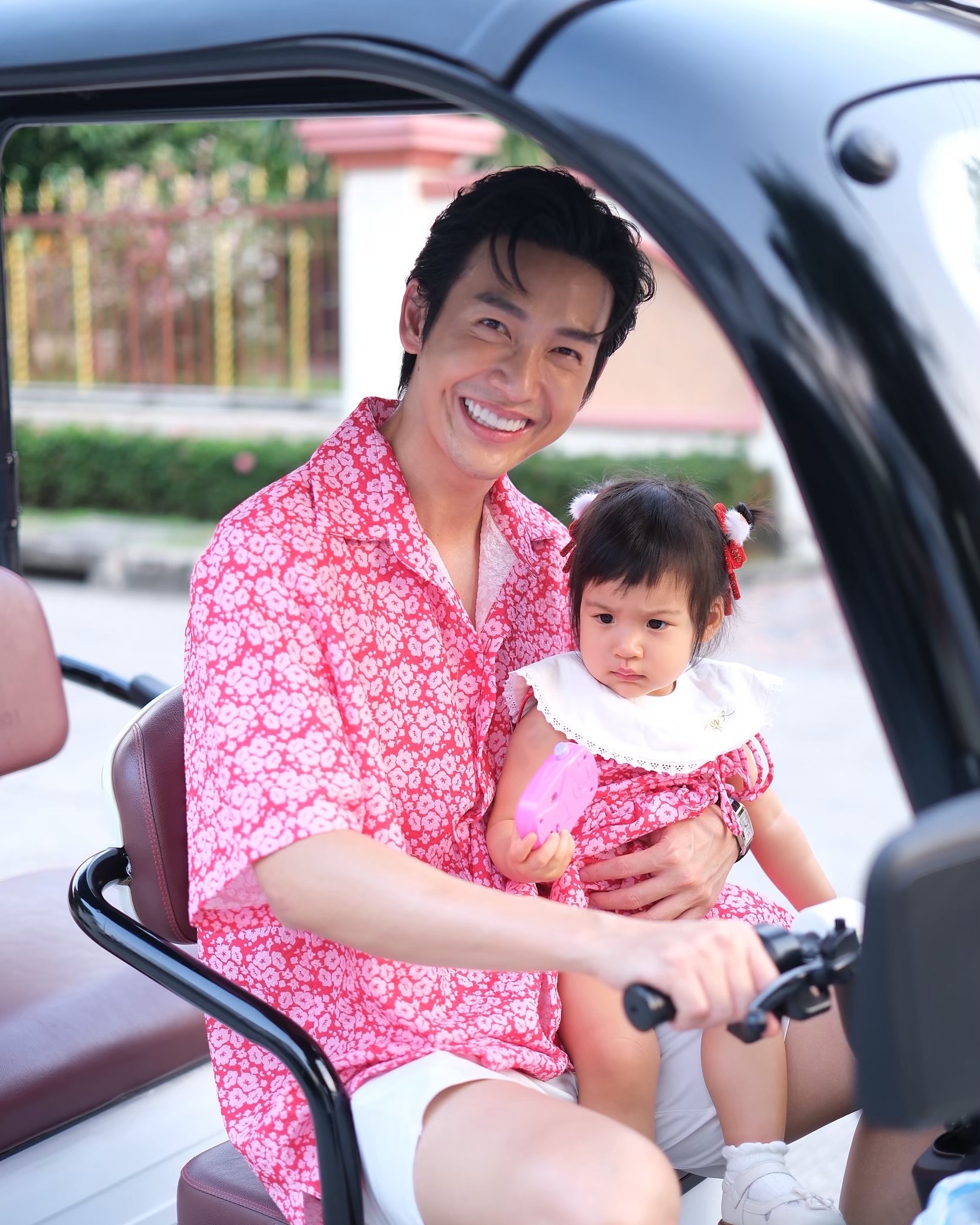 จุ๋ย - วรัทยา นิลคูหา