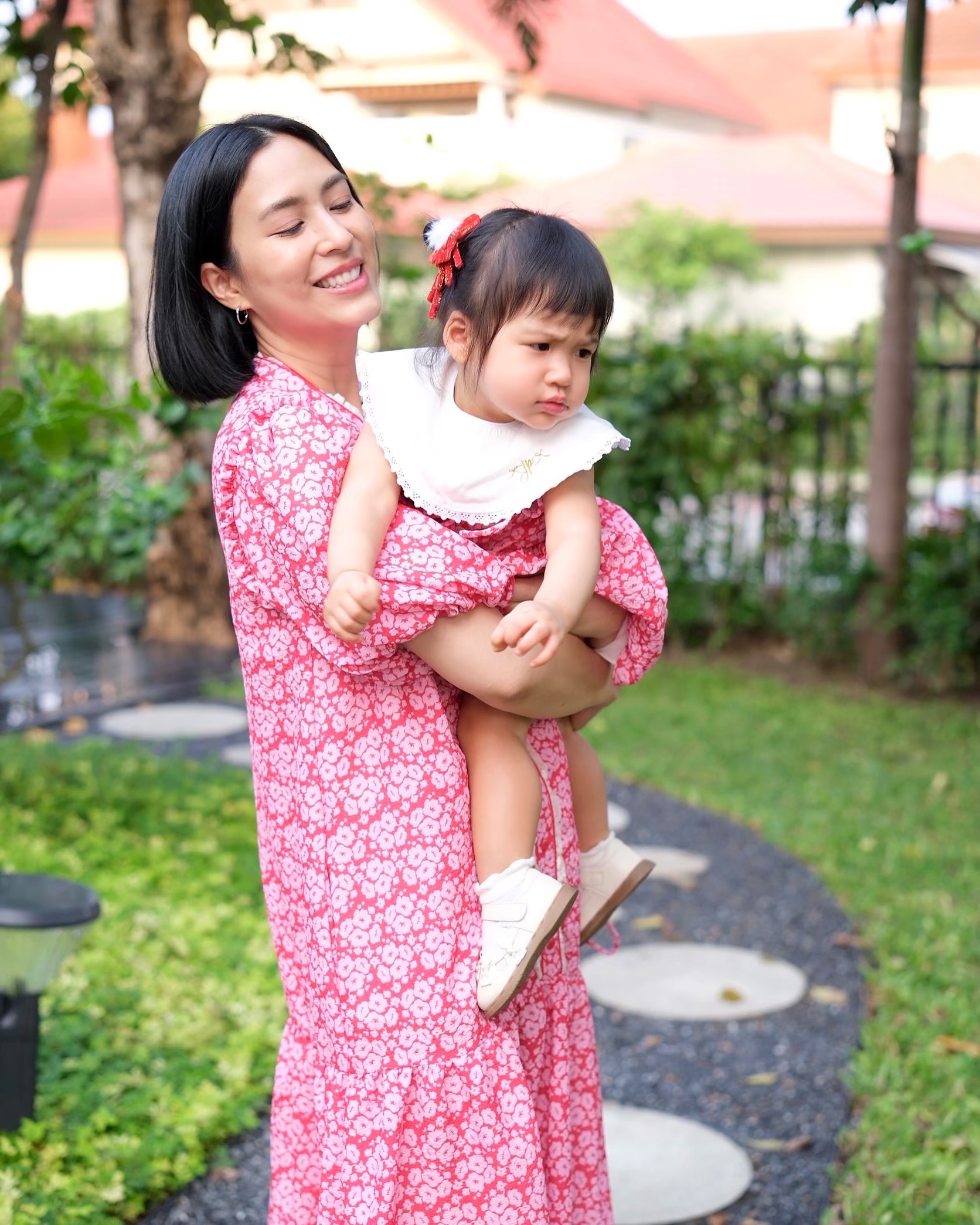 จุ๋ย - วรัทยา นิลคูหา
