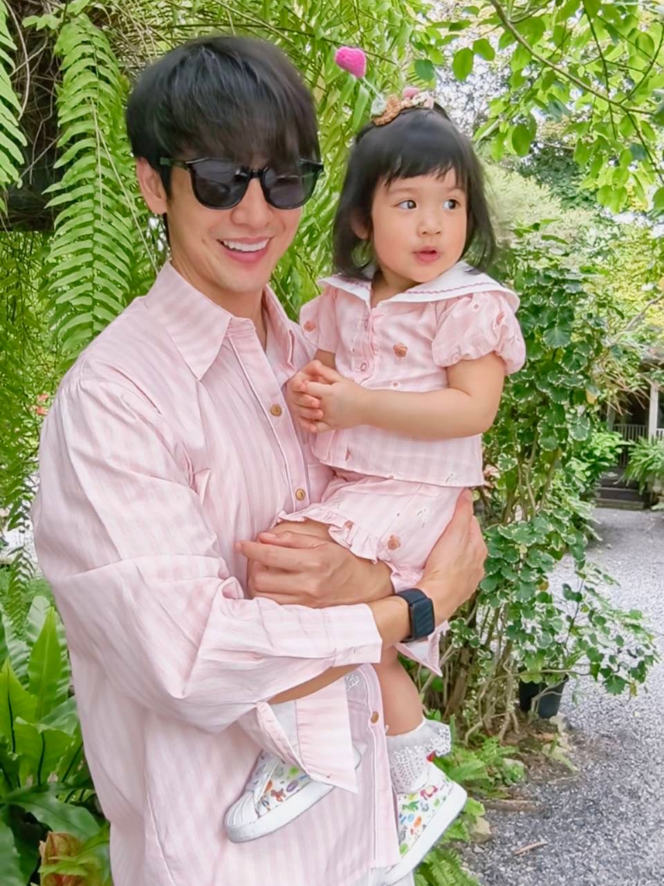 จุ๋ย - วรัทยา นิลคูหา